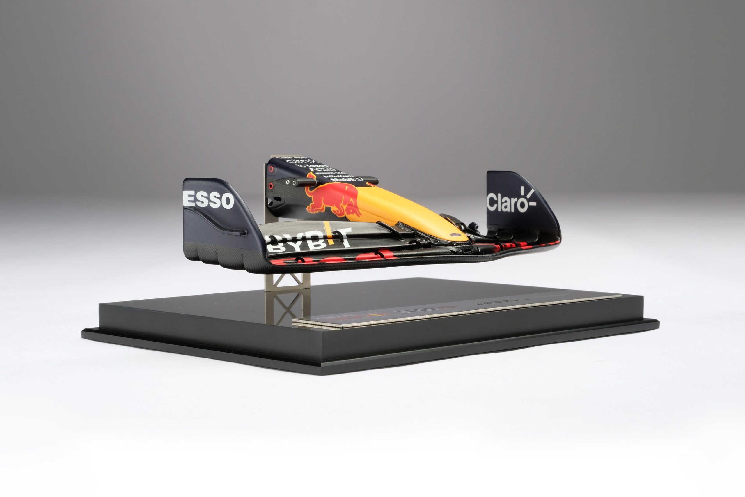 Amalgam Red Bull Racing RB18 Nosecone 2022 | 1:12 - Image 16