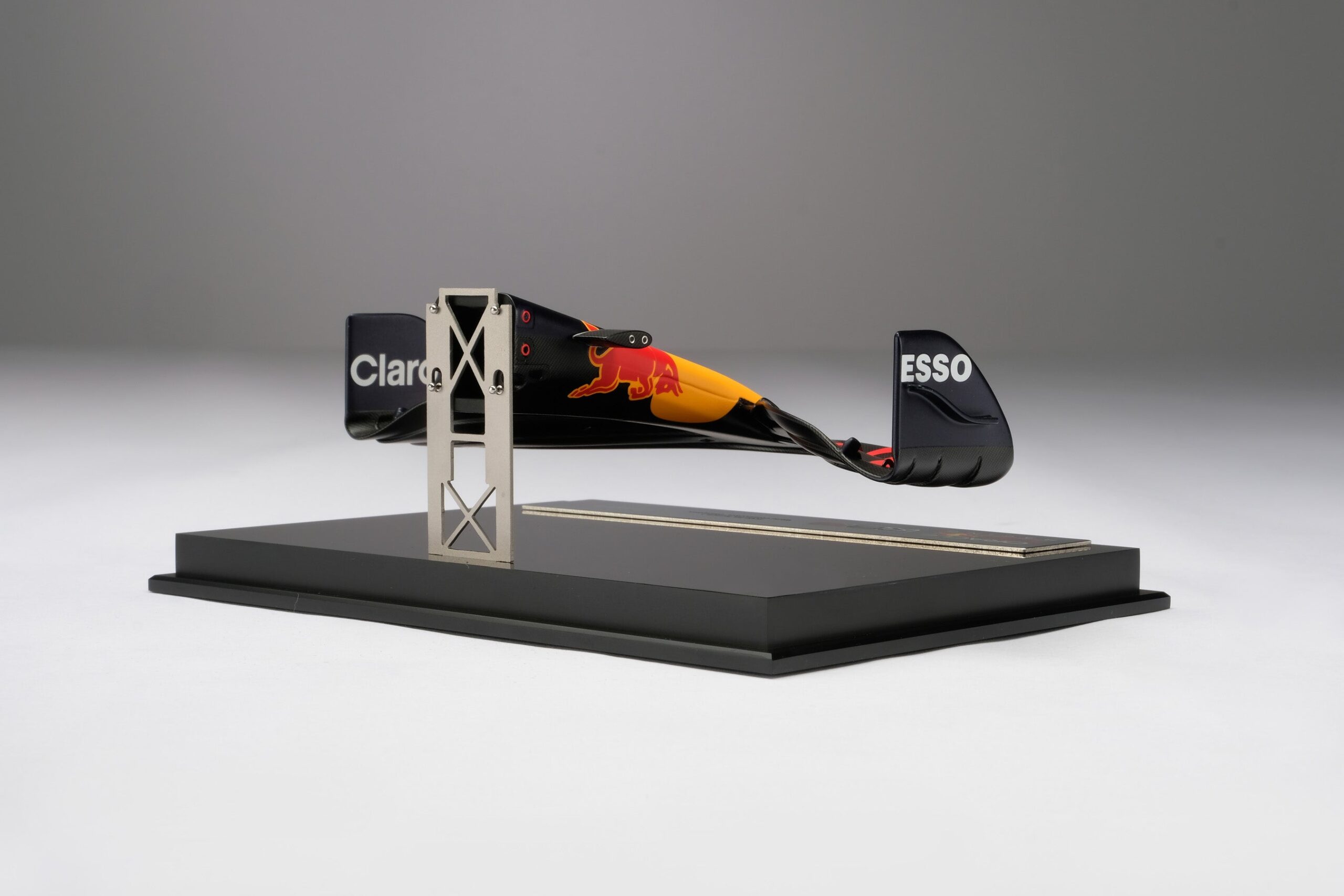 Amalgam Red Bull Racing RB18 Nosecone 2022 | 1:12 - Image 14