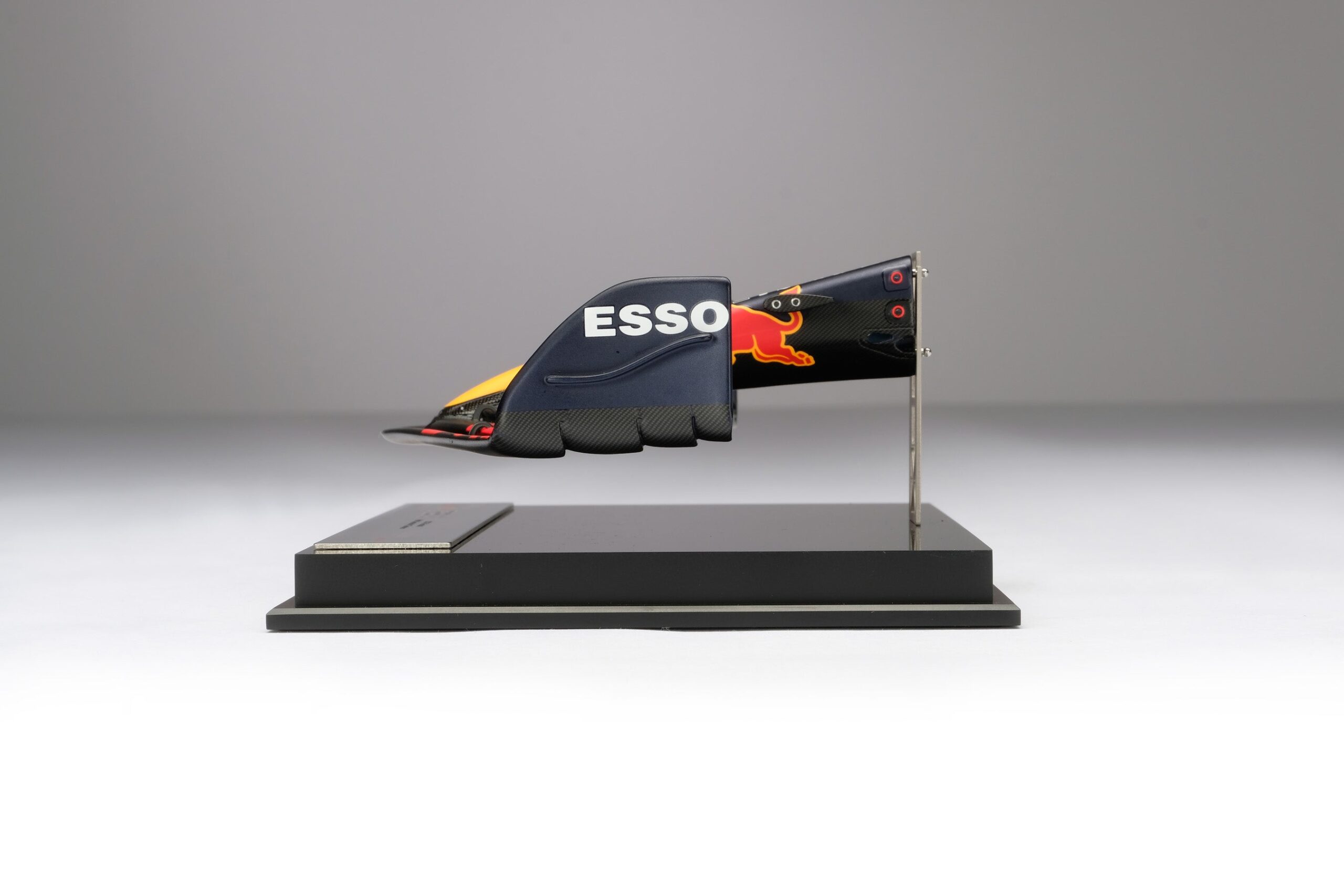 Amalgam Red Bull Racing RB18 Nosecone 2022 | 1:12 - Image 11