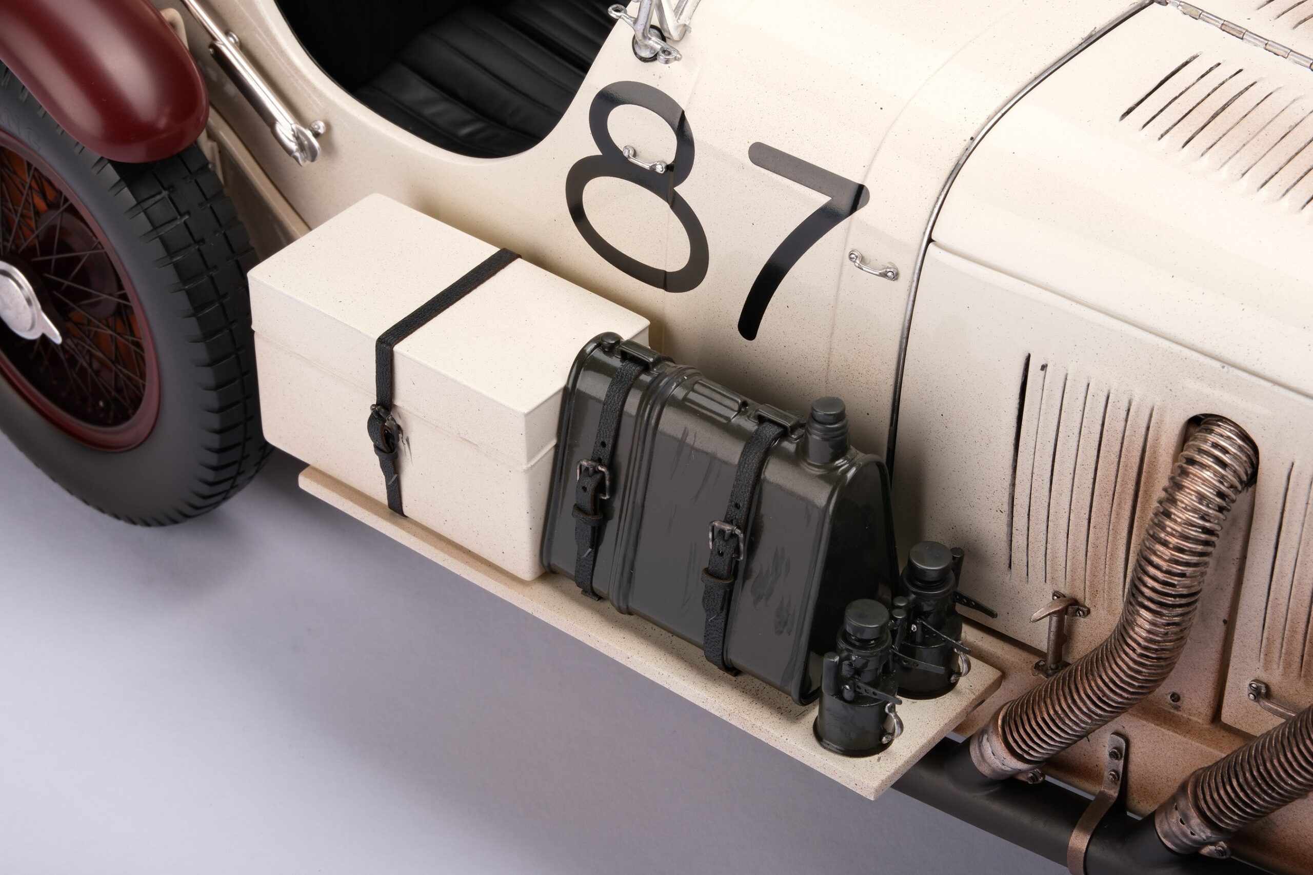 Amalgam Mercedes-Benz SSKL 1931 Mille Miglia Winner Patiniert - Weiß | 1:8 - Imagen 11
