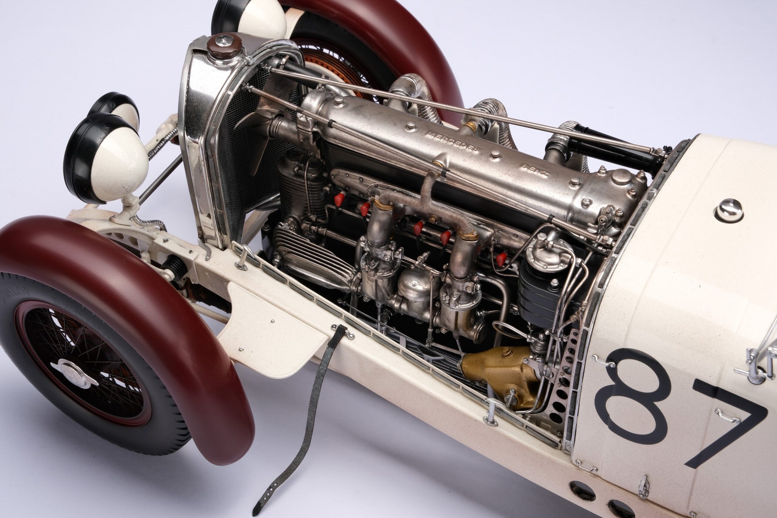 Amalgam Mercedes-Benz SSKL 1931 Mille Miglia Winner Patiniert - Weiß | 1:8 - Imagen 17