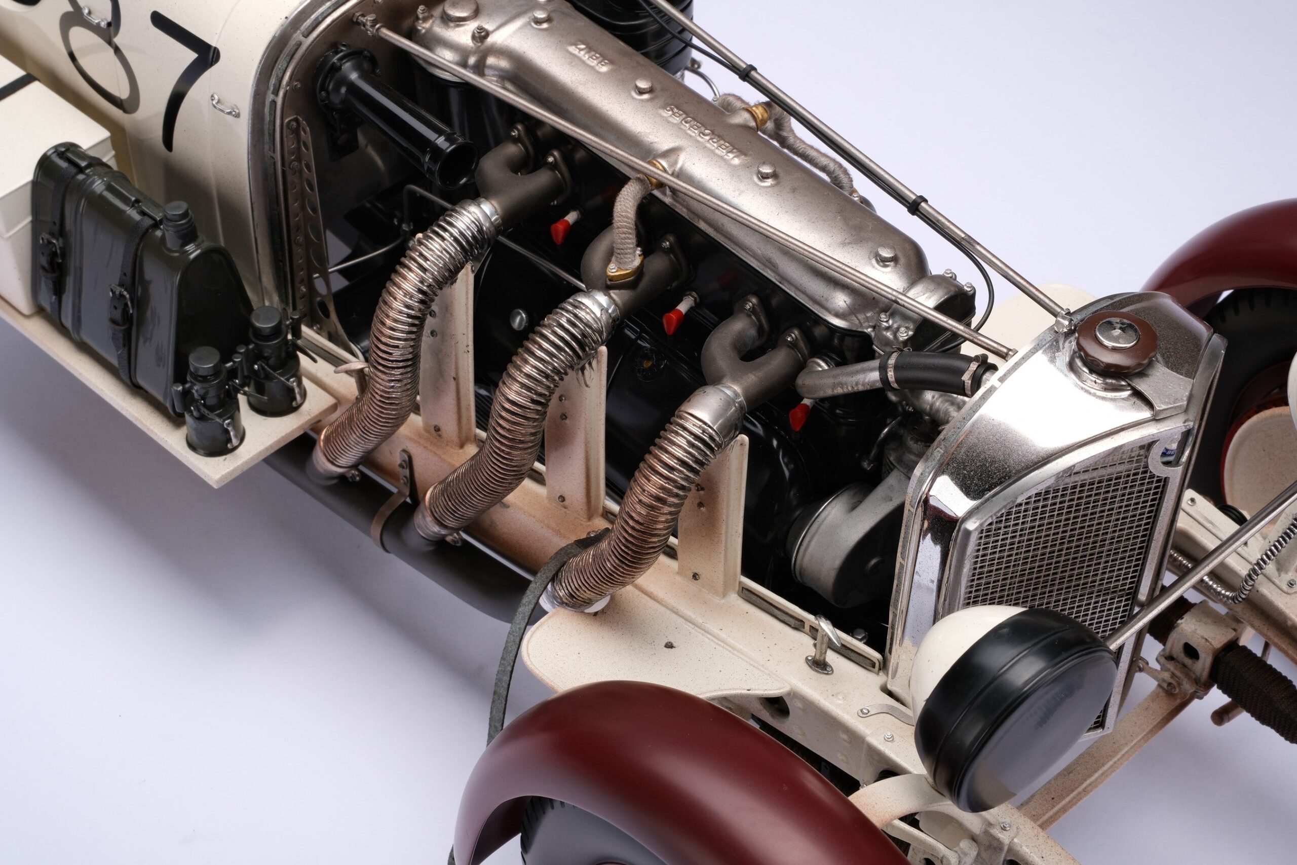 Amalgam Mercedes-Benz SSKL 1931 Mille Miglia Winner Patiniert - Weiß | 1:8 - Imagen 16