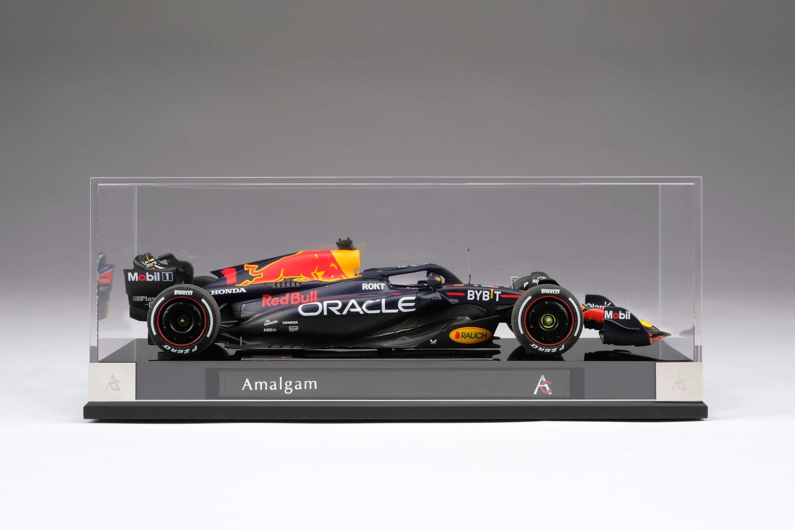 Amalgam Oracle Red Bull Racing RB19 2023 Season Livery | 1:18 – Bild 18