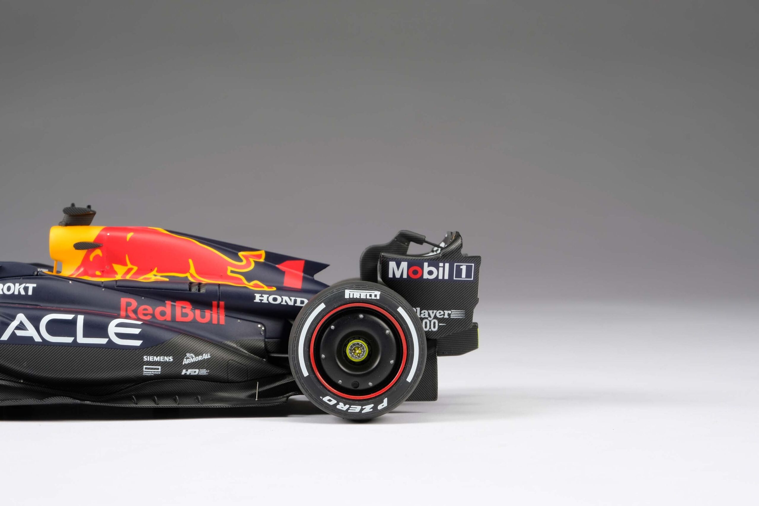 Amalgam Oracle Red Bull Racing RB19 2023 Season Livery | 1:18 – Bild 12