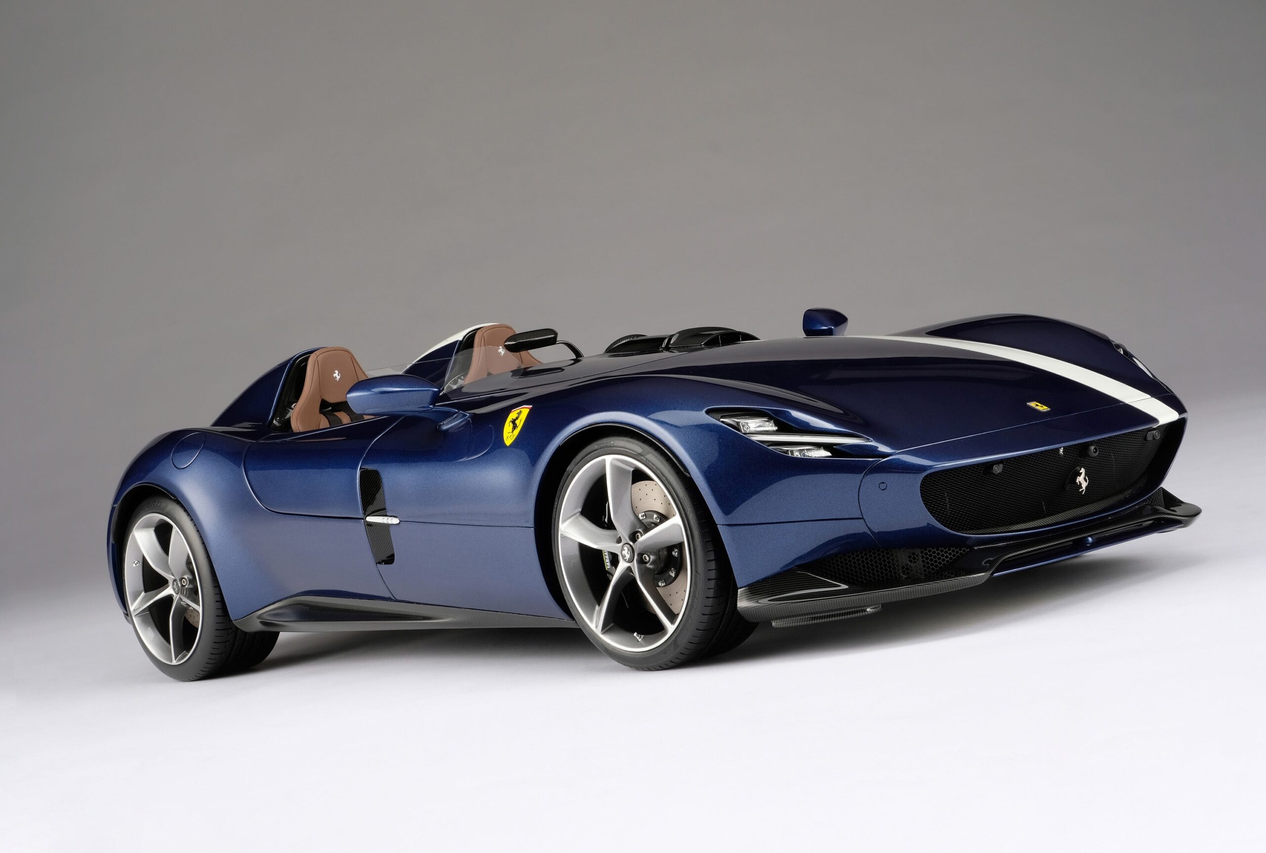 Amalgam Ferrari Monza SP1 & SP2 Tailor Made | 1:8 - 画像7