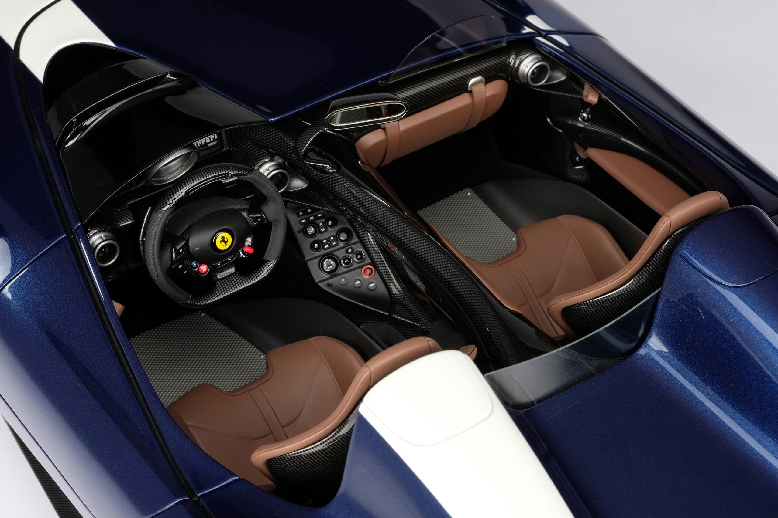 Amalgam Ferrari Monza SP1 & SP2 Tailor Made | 1:8 - 画像8
