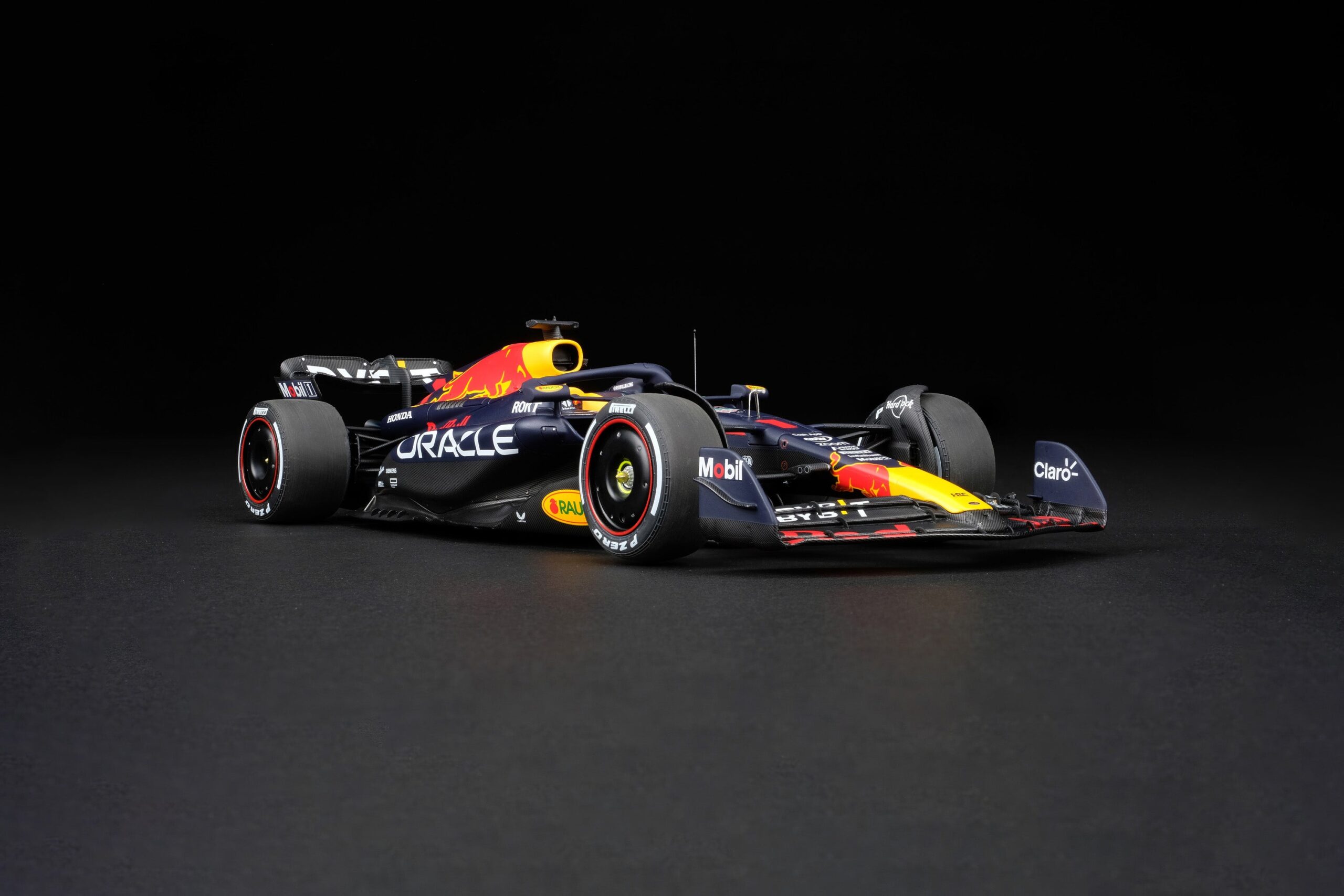 Amalgam Oracle Red Bull Racing RB19 2023 Season Livery | 1:18 – Bild 44
