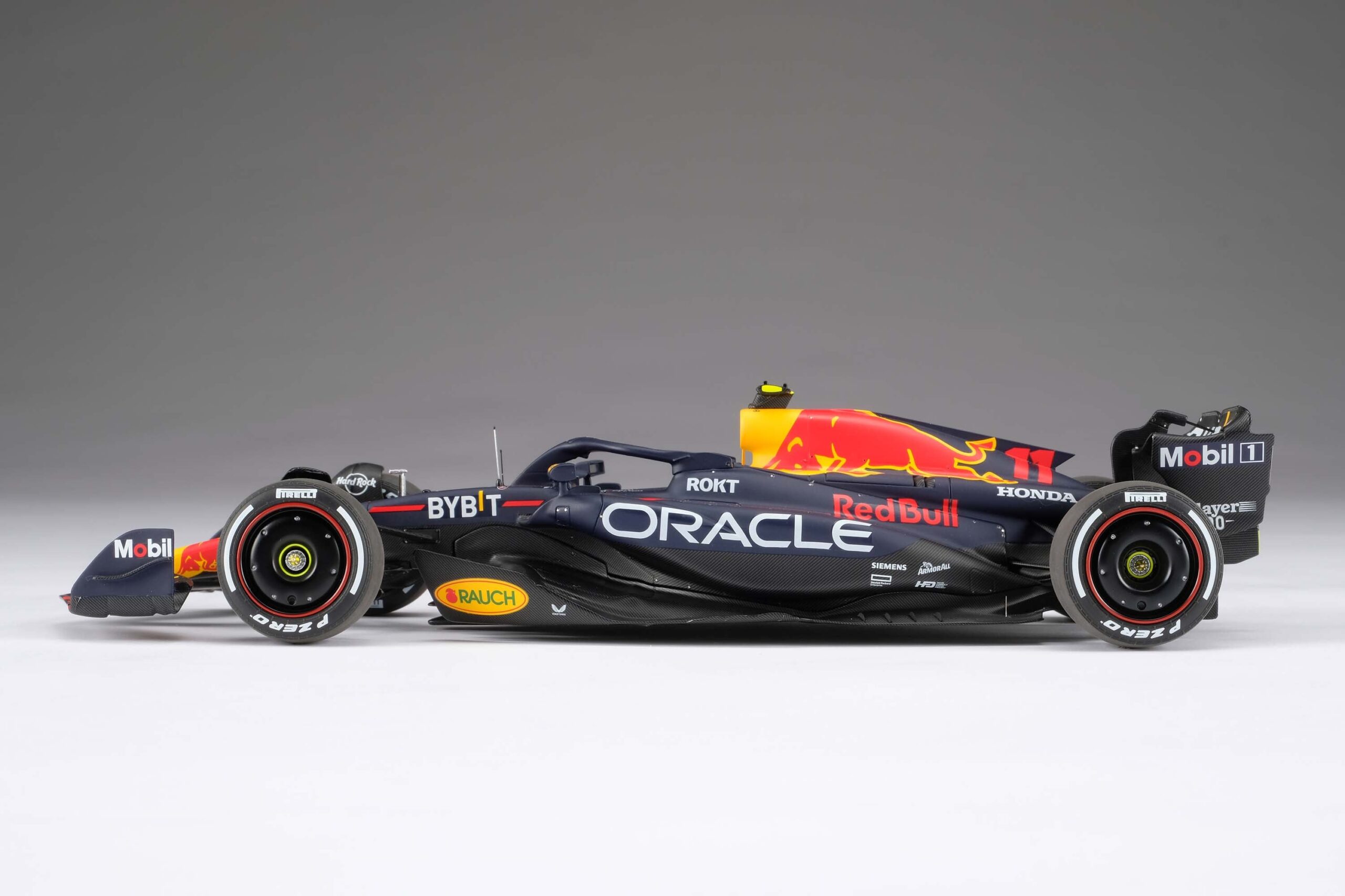 Amalgam Oracle Red Bull Racing RB19 2023 Season Livery | 1:18 – Bild 31