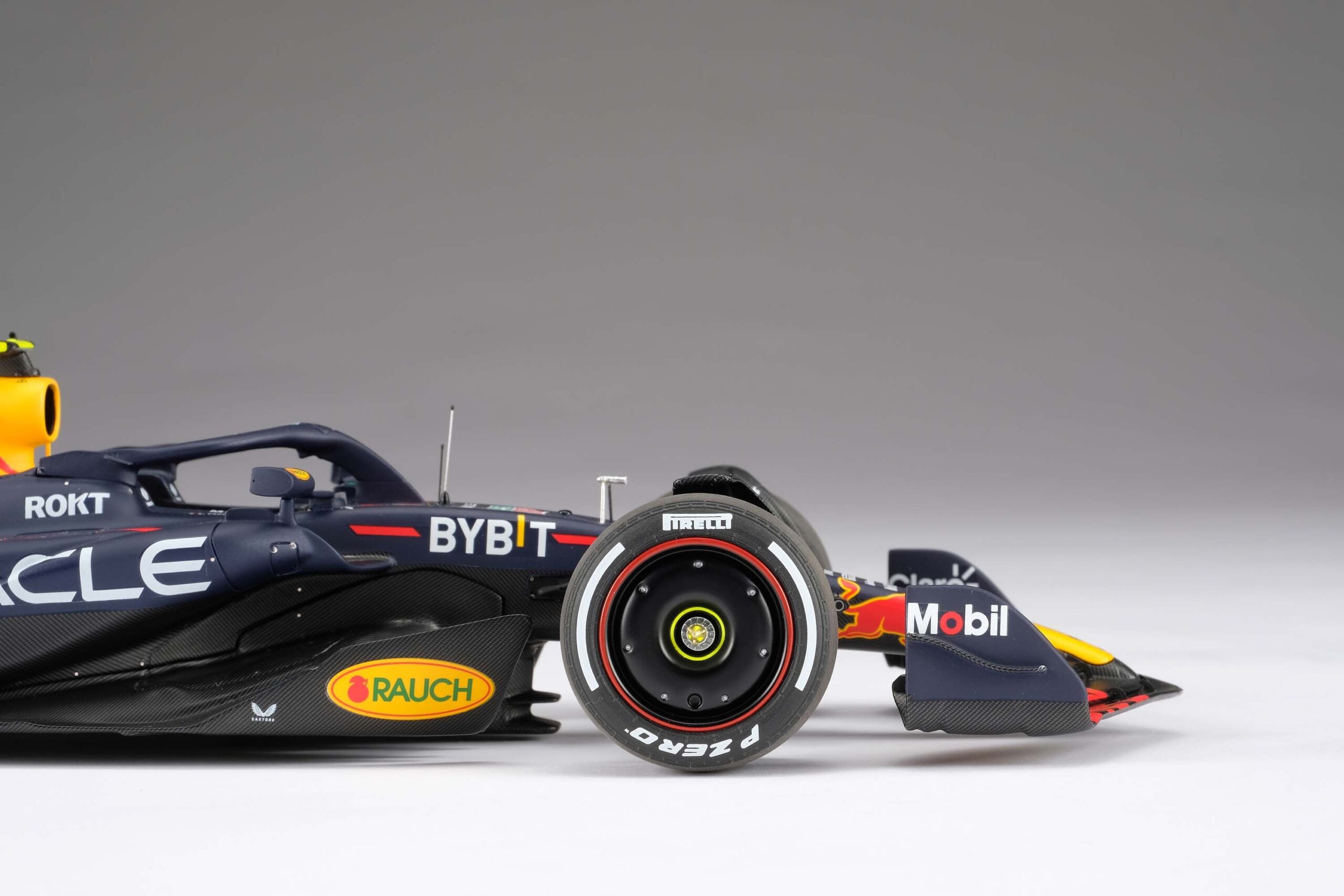 Amalgam Oracle Red Bull Racing RB19 2023 Season Livery | 1:18 – Bild 34