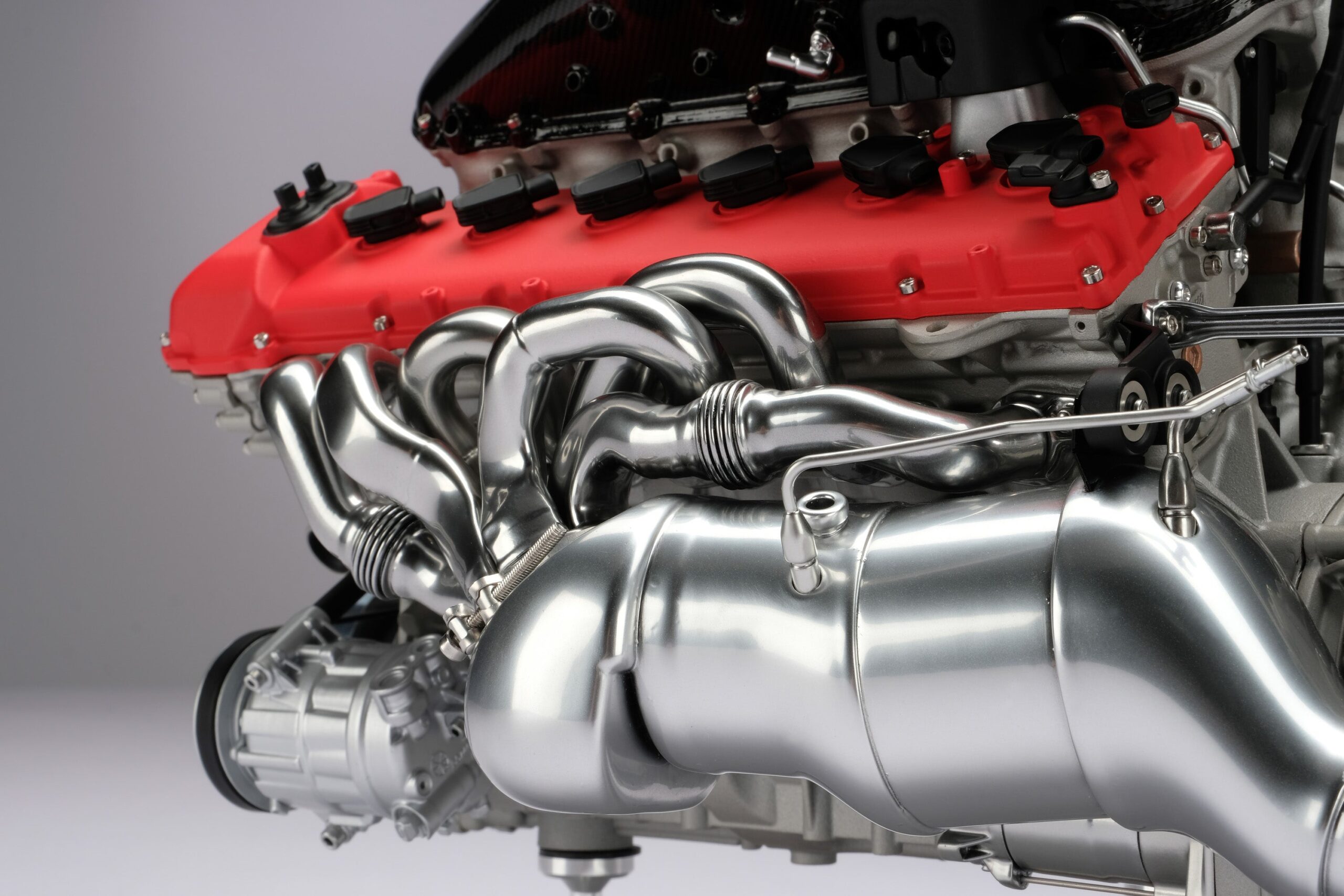 Amalgam Ferrari Daytona SP3 V12 F140HC Motor und Getriebe | 1:4 - 画像8