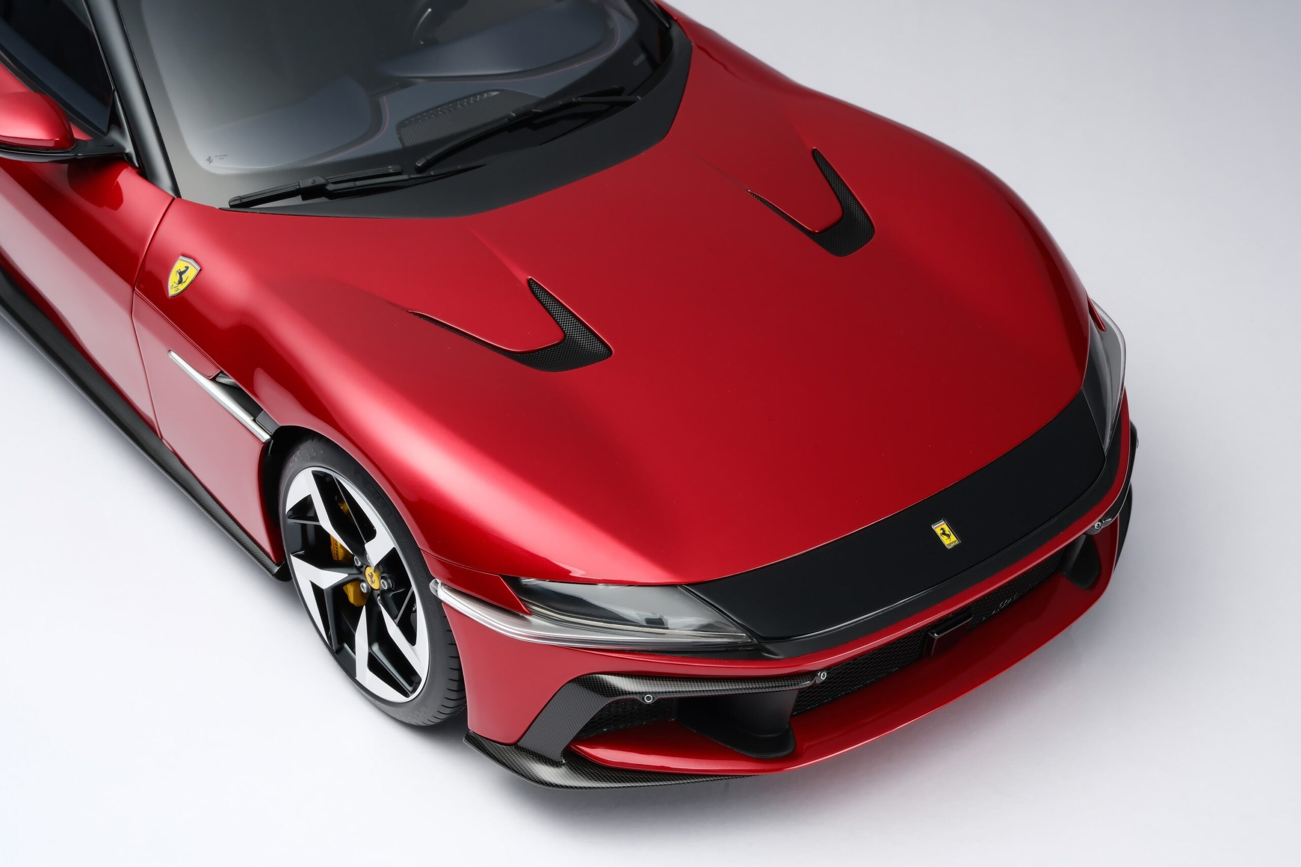 Amalgam Ferrari 12Cilindri - Rot | 1:8 - 画像15