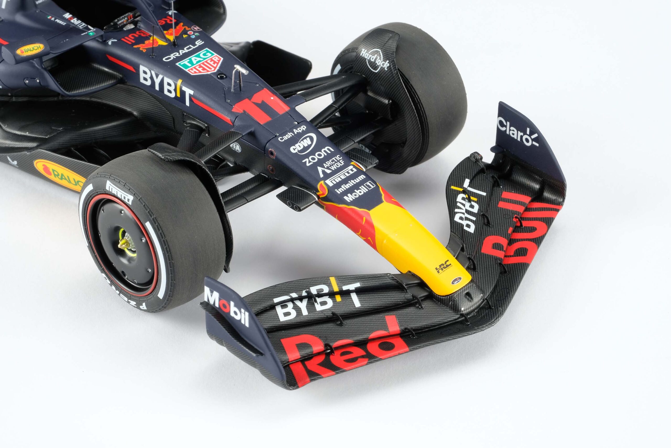 Amalgam Oracle Red Bull Racing RB19 2023 Season Livery | 1:18 – Bild 36