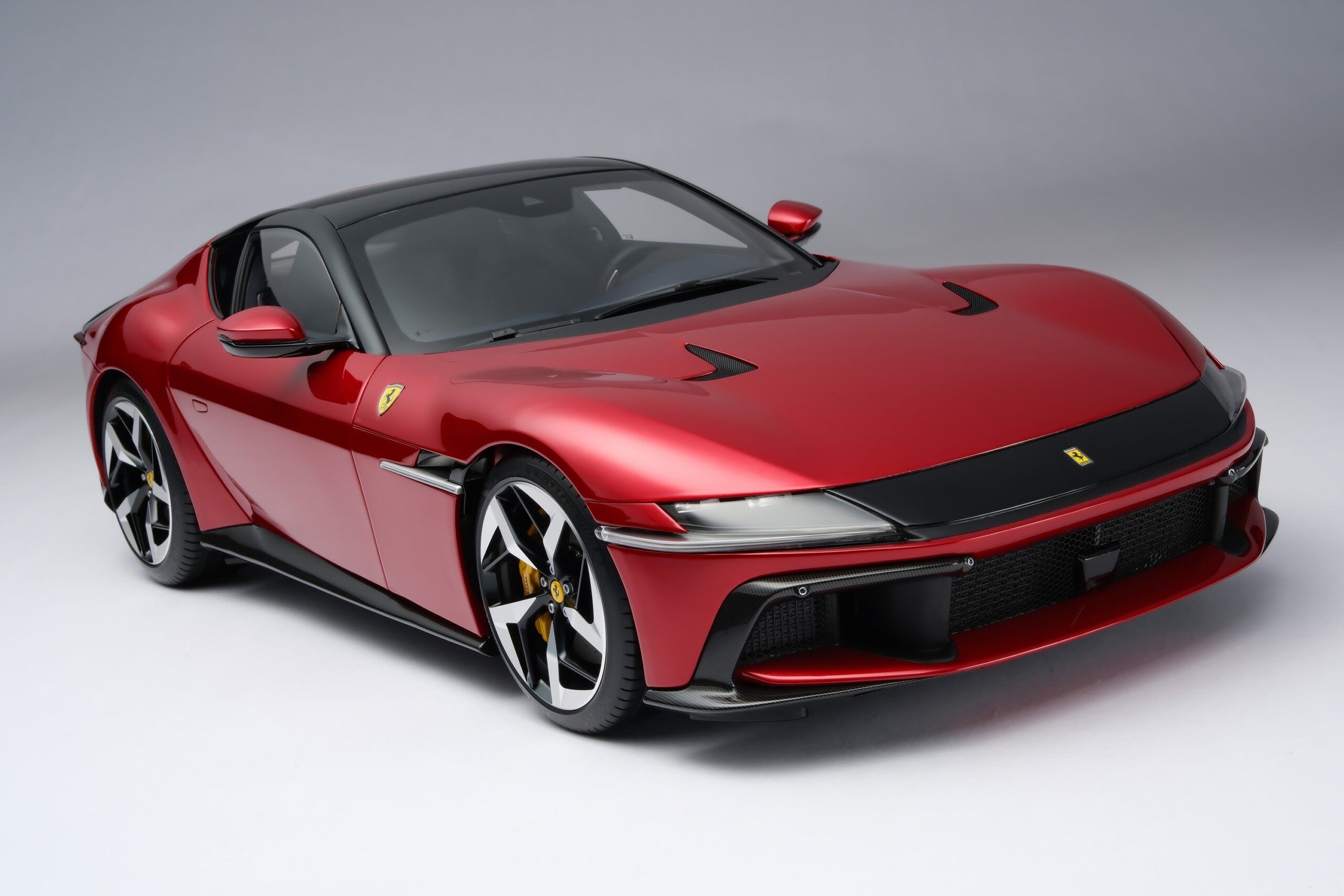 Amalgam Ferrari 12Cilindri - Rot | 1:8 - 画像17