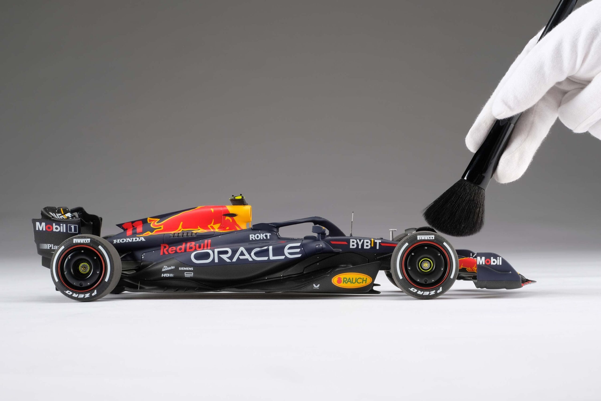 Amalgam Oracle Red Bull Racing RB19 2023 Season Livery | 1:18 – Bild 41