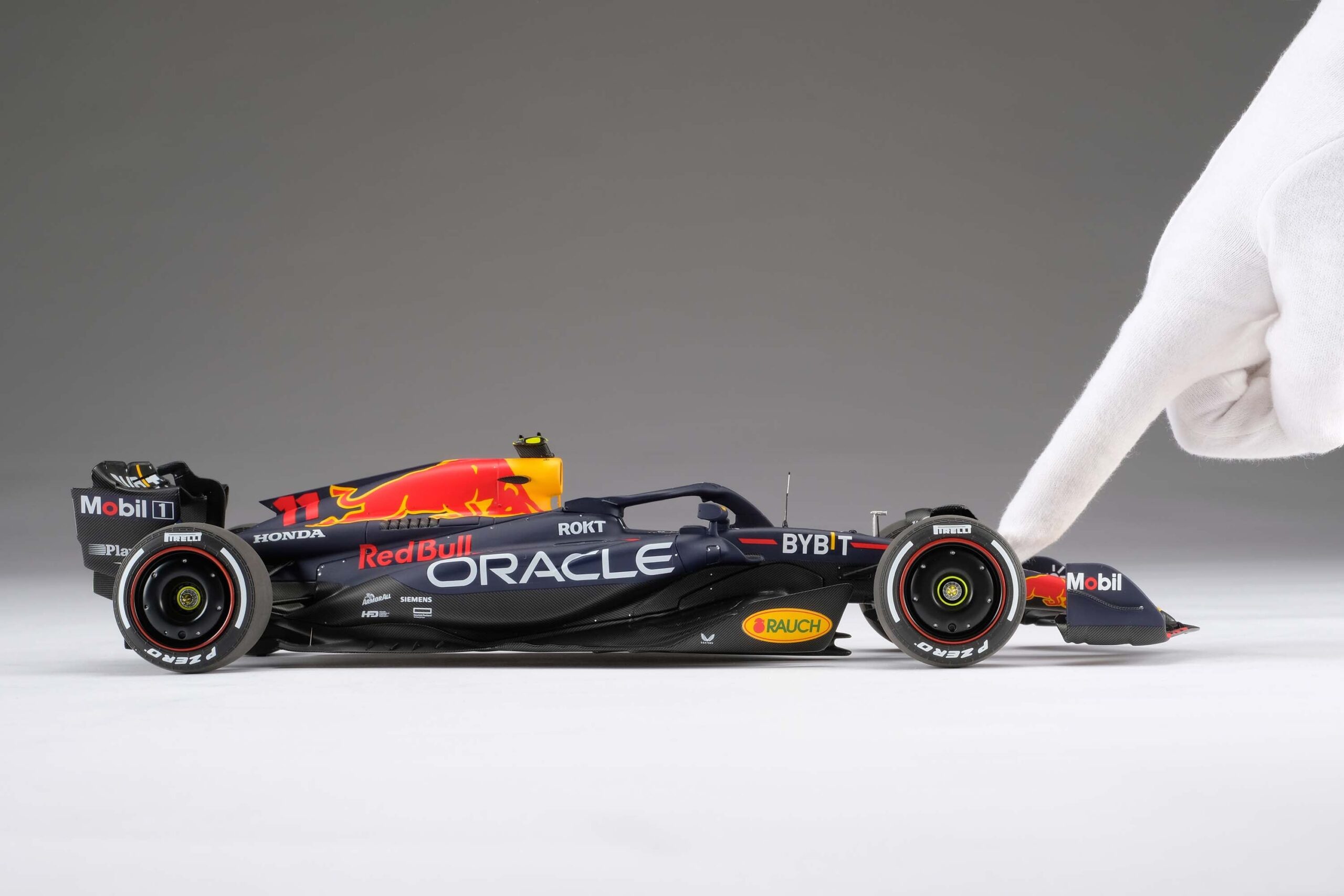Amalgam Oracle Red Bull Racing RB19 2023 Season Livery | 1:18 – Bild 20