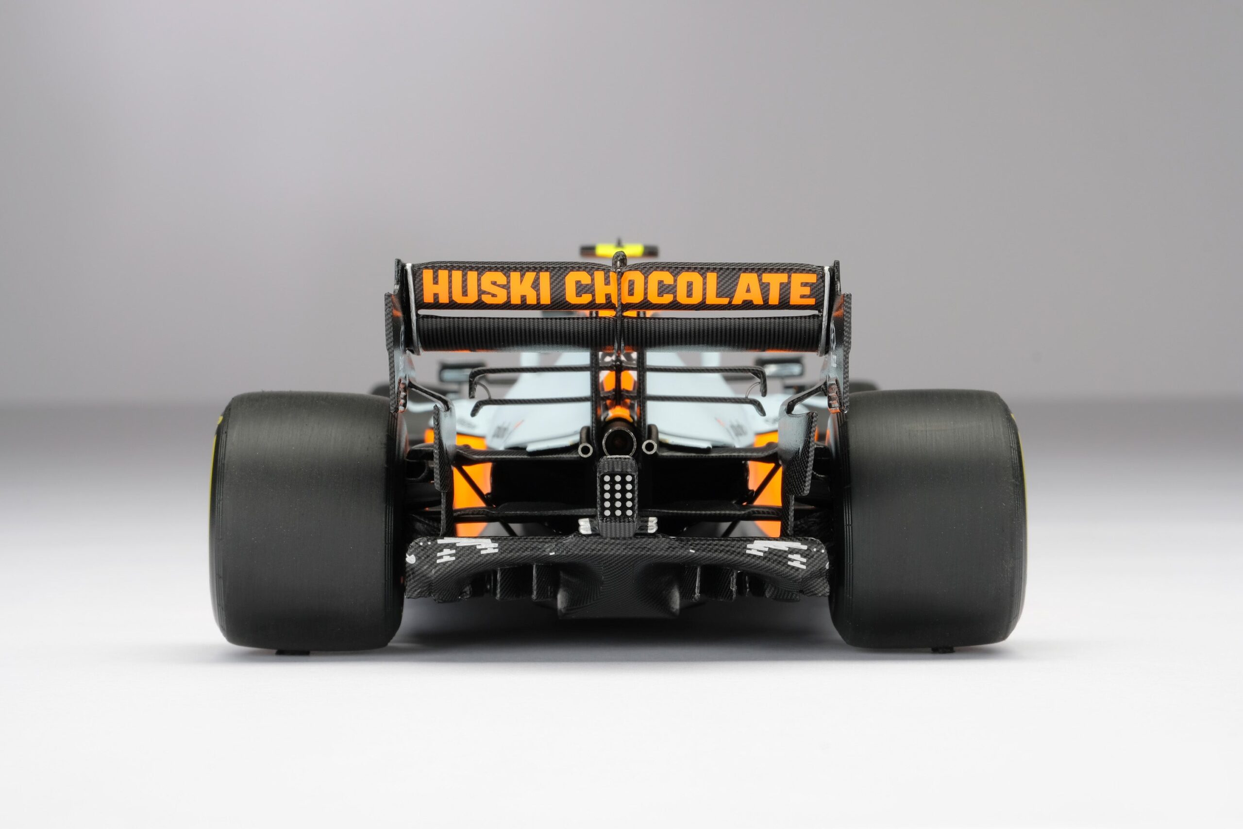 Amalgam McLaren MCL35M 2021 Monaco Grand Prix - Hellblau/Orange | 1:18 - Image 28