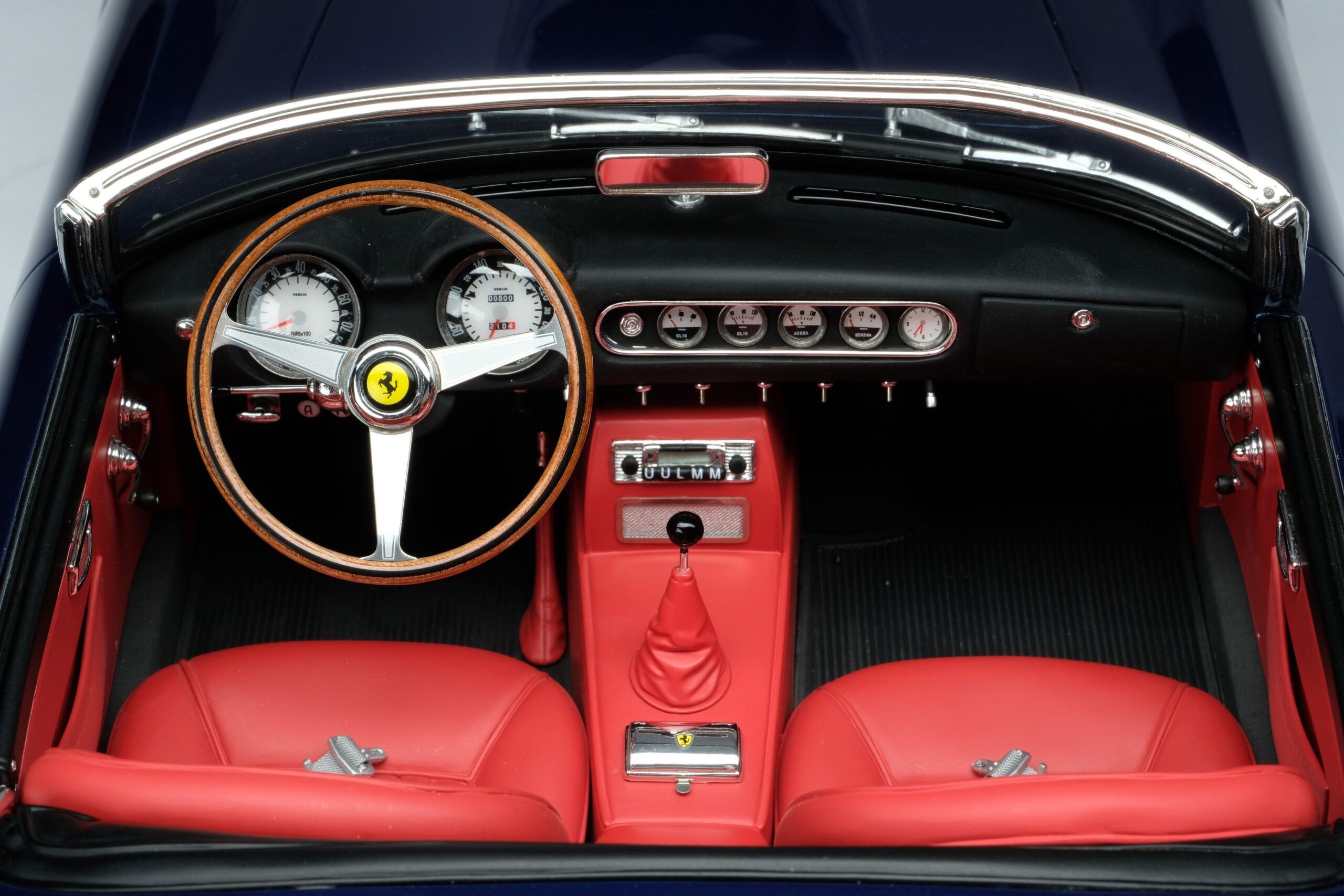 Amalgam Ferrari 250 GT California Spyder SWB (1960) - Blau | 1:8 - 画像5