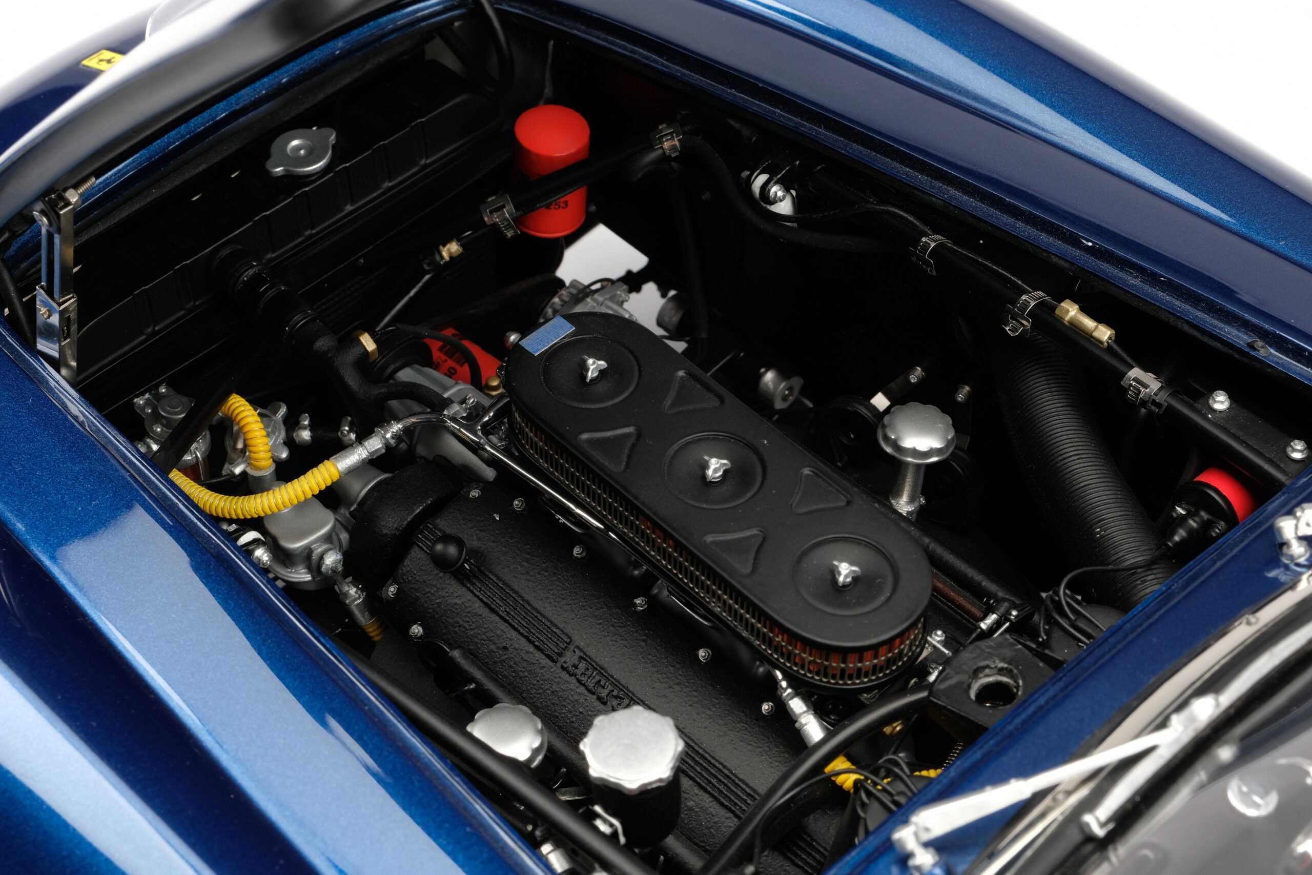 Amalgam Ferrari 250 GT California Spyder SWB (1960) - Blau | 1:8 - 画像15