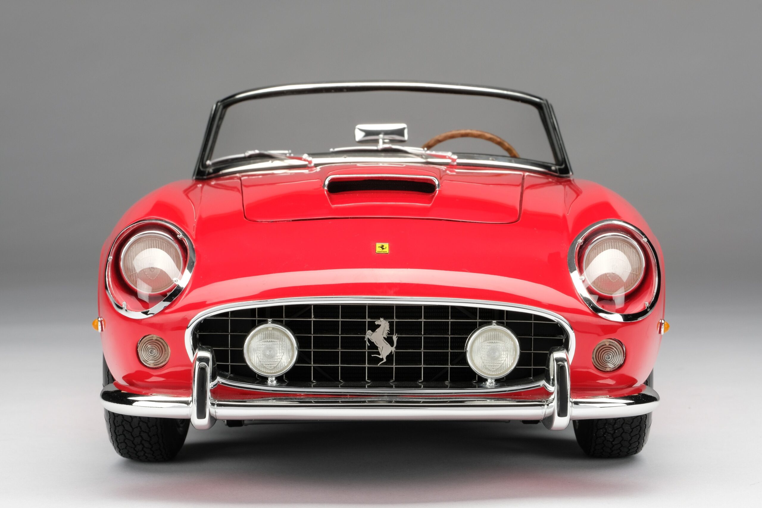 Amalgam Ferrari 250 GT California Spyder SWB (1960) - Rot | 1:8 - 画像6