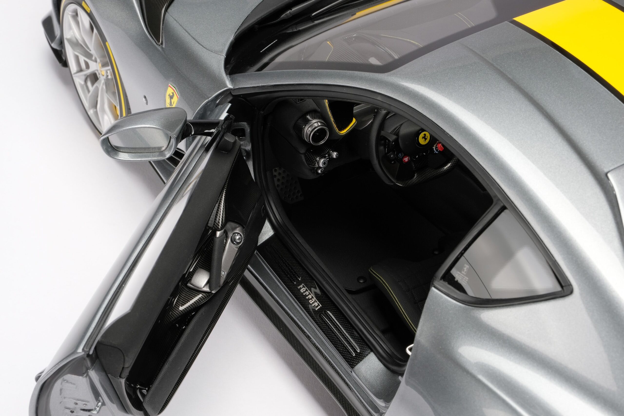 Amalgam Ferrari 812 Competizione (2021) | 1:8 - 画像13