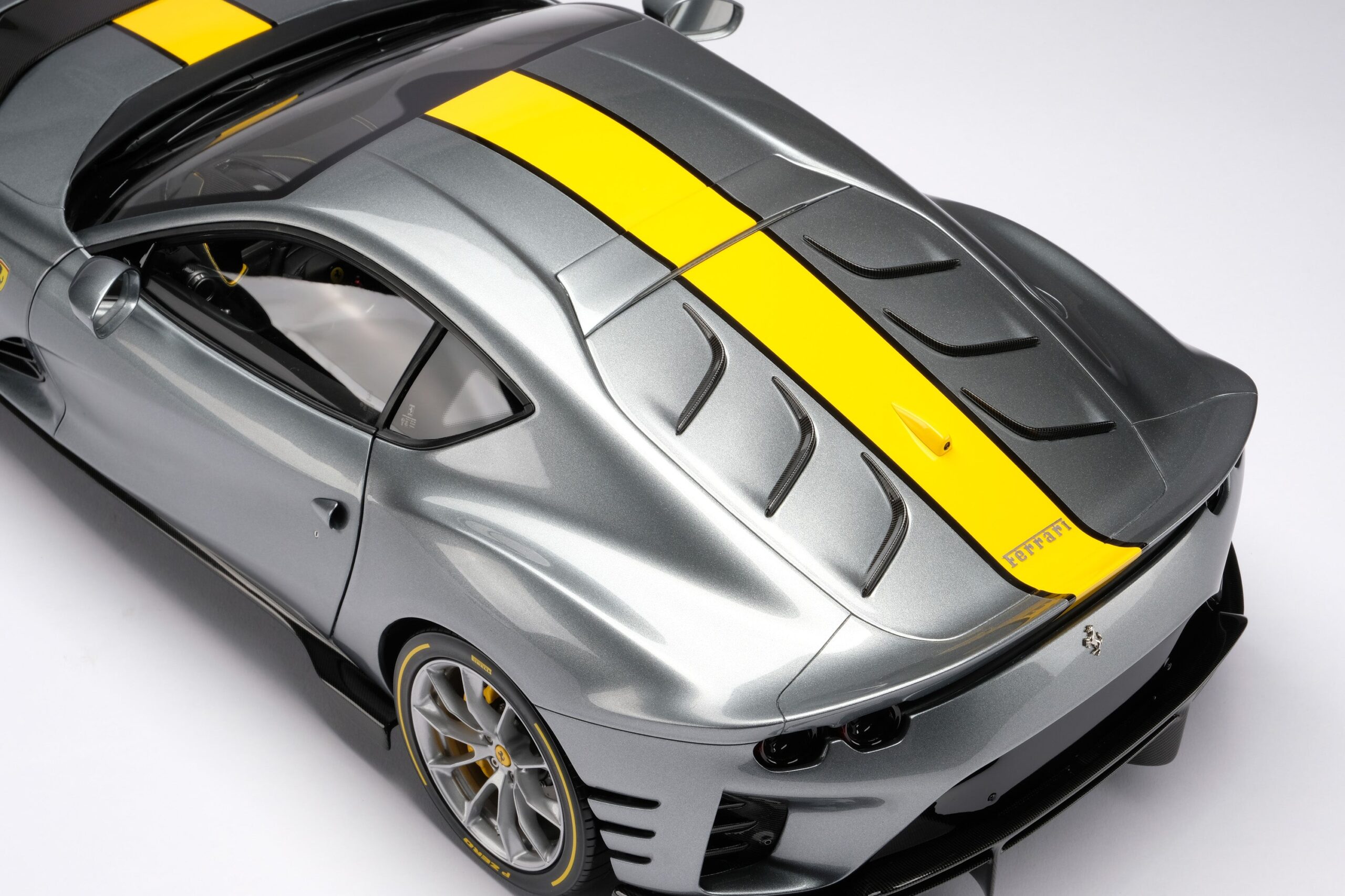 Amalgam Ferrari 812 Competizione (2021) | 1:8 - 画像9