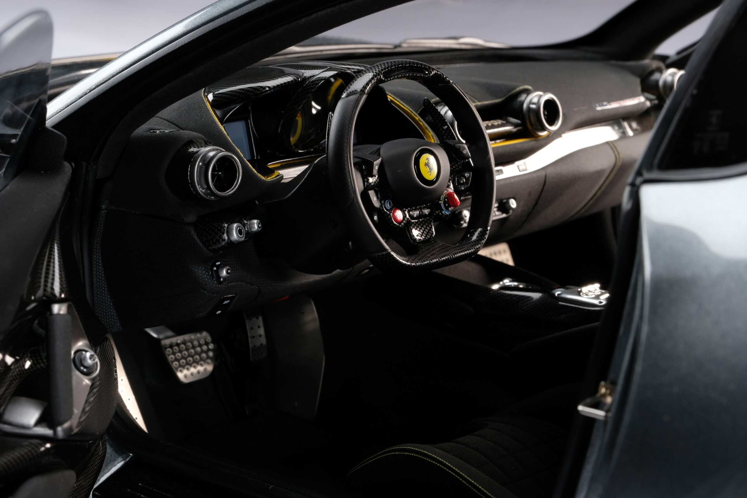 Amalgam Ferrari 812 Competizione (2021) | 1:8 - 画像16