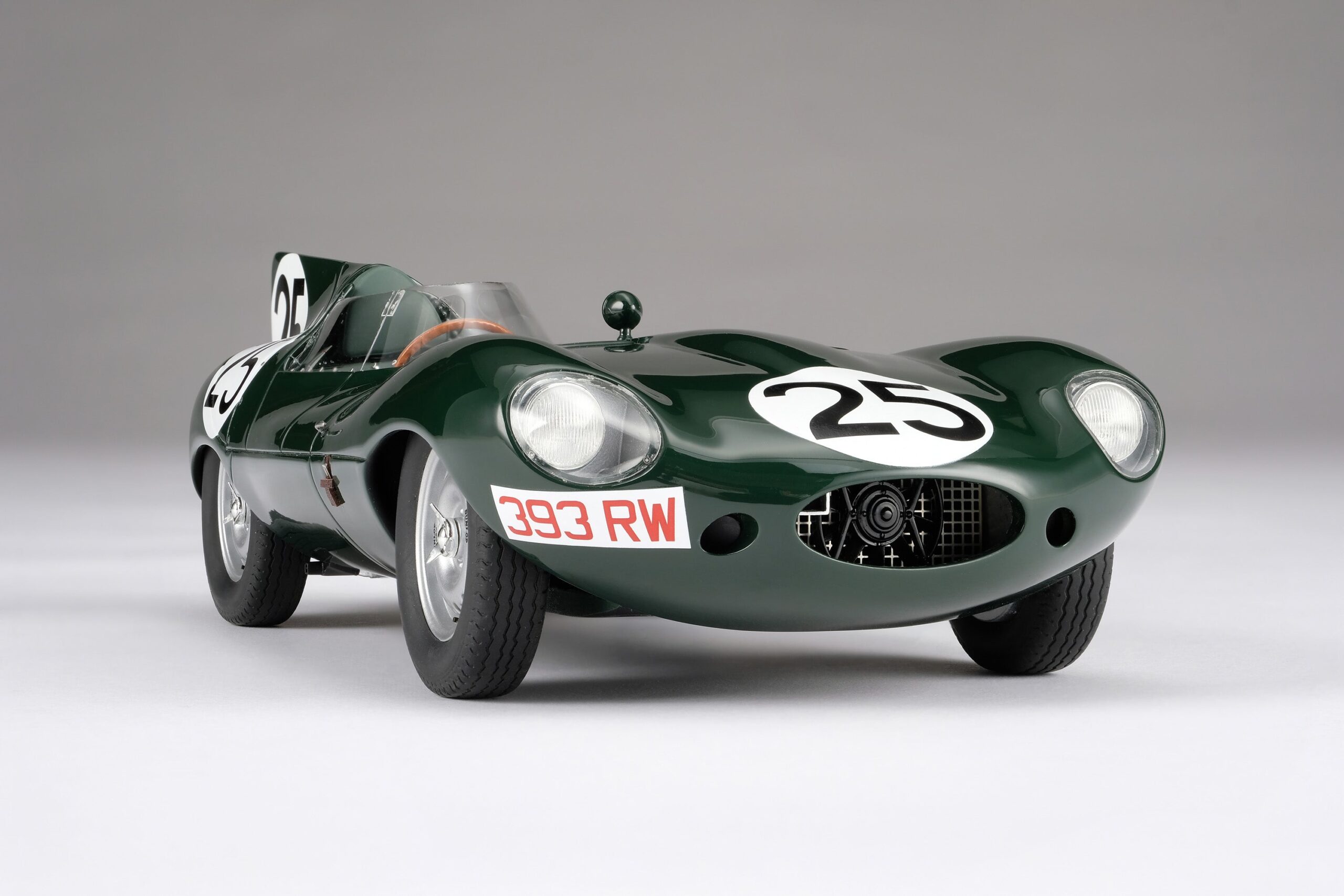 Amalgam Jaguar D-type 1956 Reims Winner - Grün | 1:18 - Image 14