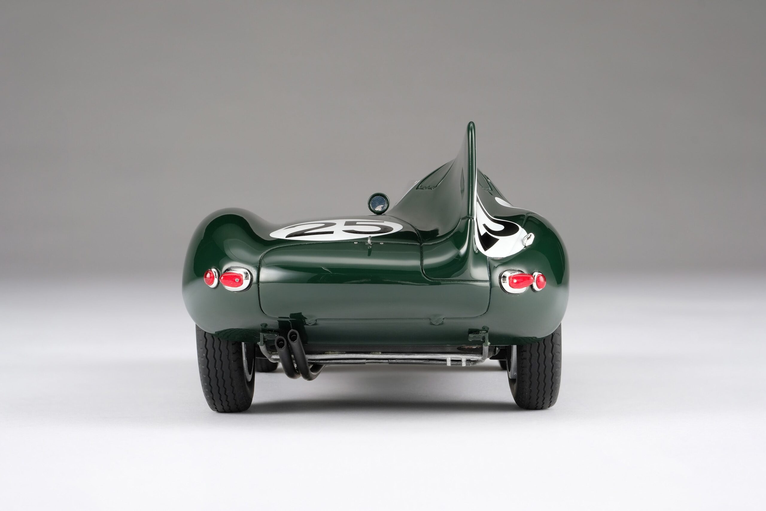 Amalgam Jaguar D-type 1956 Reims Winner - Grün | 1:18 - Image 11