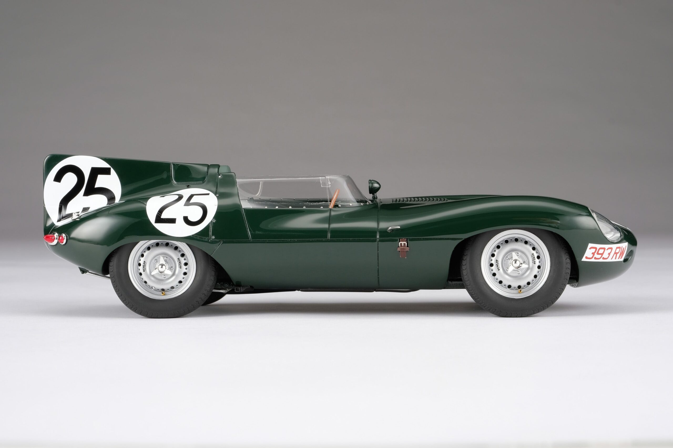 Amalgam Jaguar D-type 1956 Reims Winner - Grün | 1:18 - Image 13
