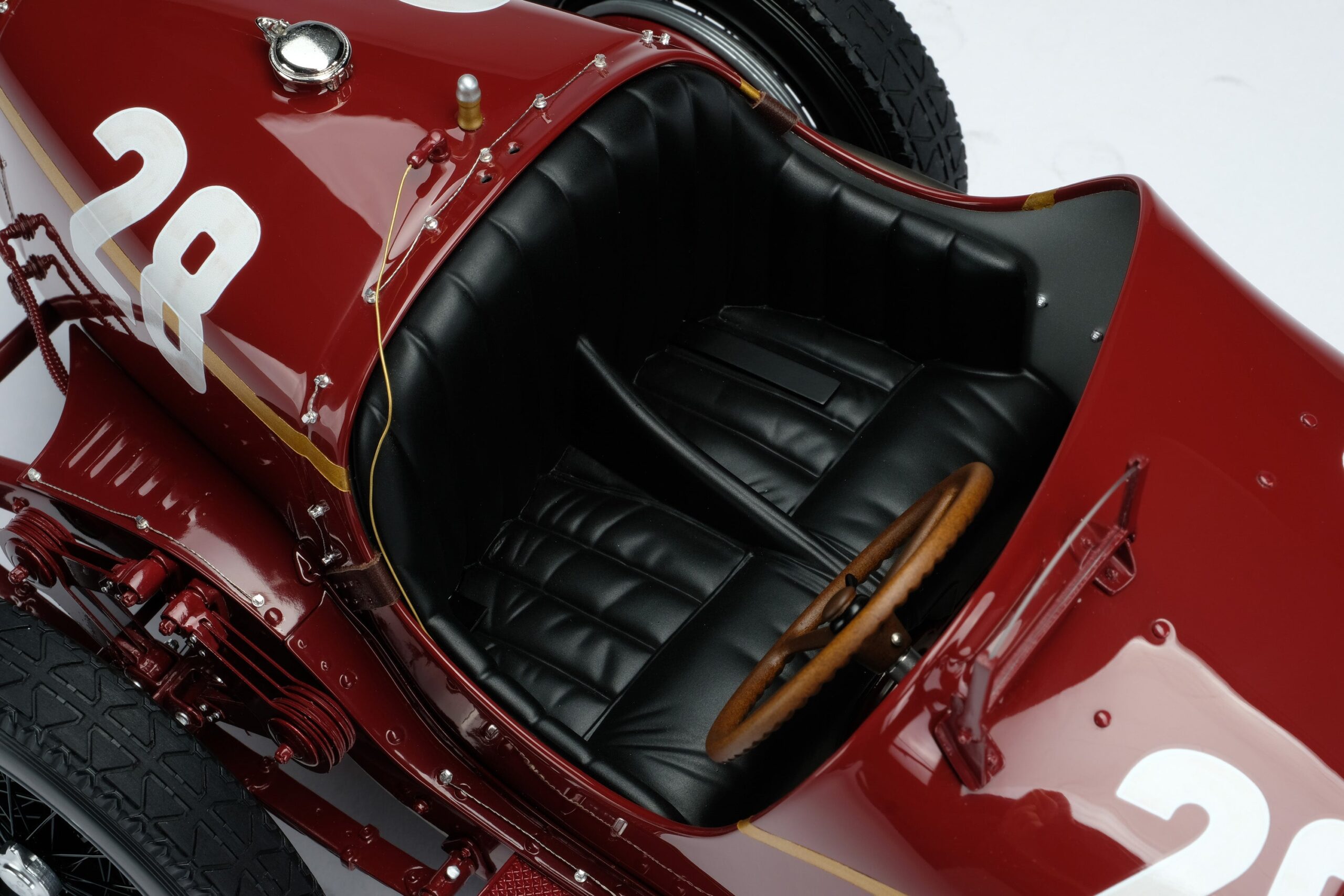 Amalgam Alfa Romeo 8C 2300 "Monza" 1932 Monaco Grand Prix Winner - Tazio Nuvolari - Rot | 1:8 - 画像17