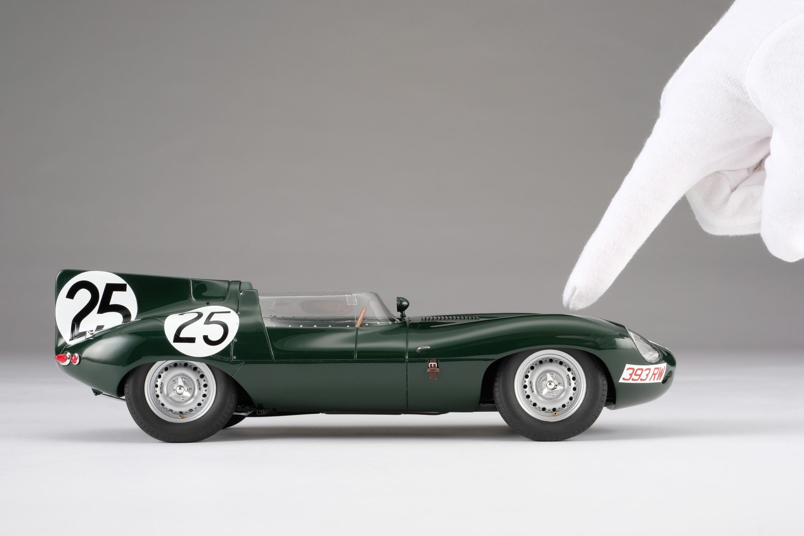 Amalgam Jaguar D-type 1956 Reims Winner - Grün | 1:18 - Image 4