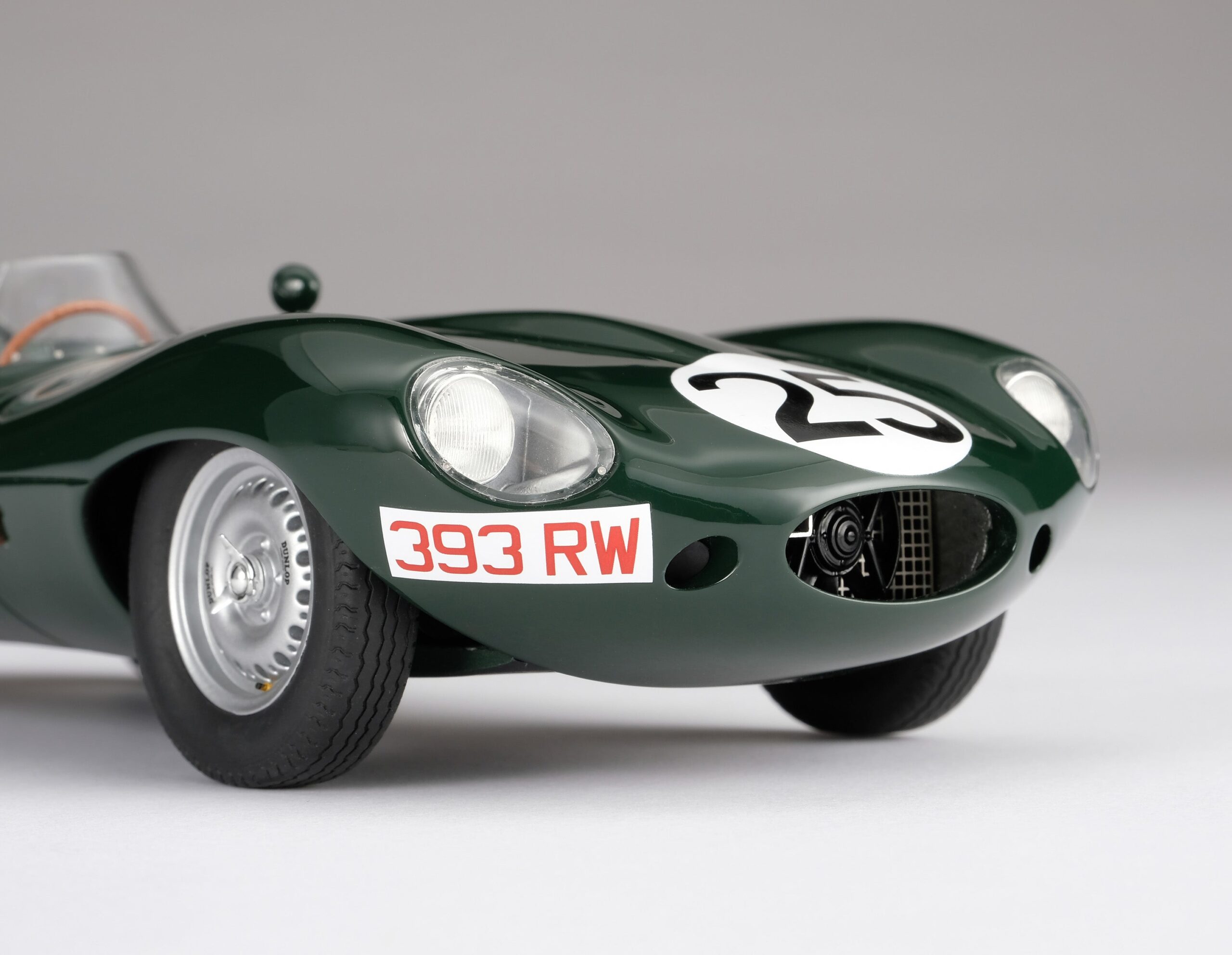 Amalgam Jaguar D-type 1956 Reims Winner - Grün | 1:18 - Image 5
