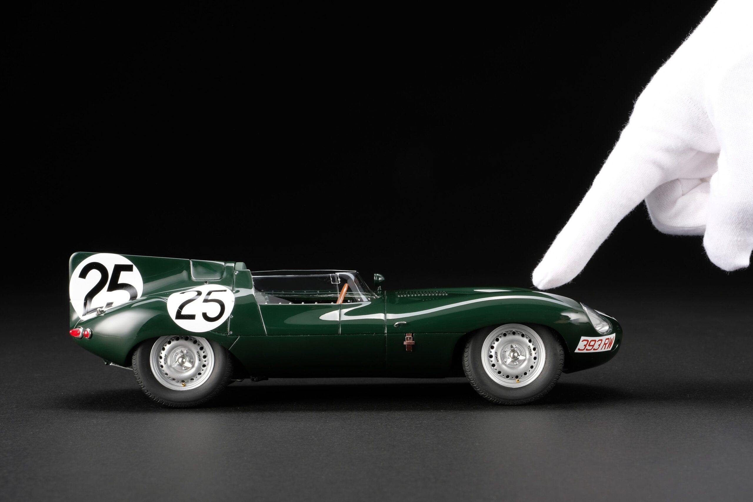 Amalgam Jaguar D-type 1956 Reims Winner - Grün | 1:18 - Image 3