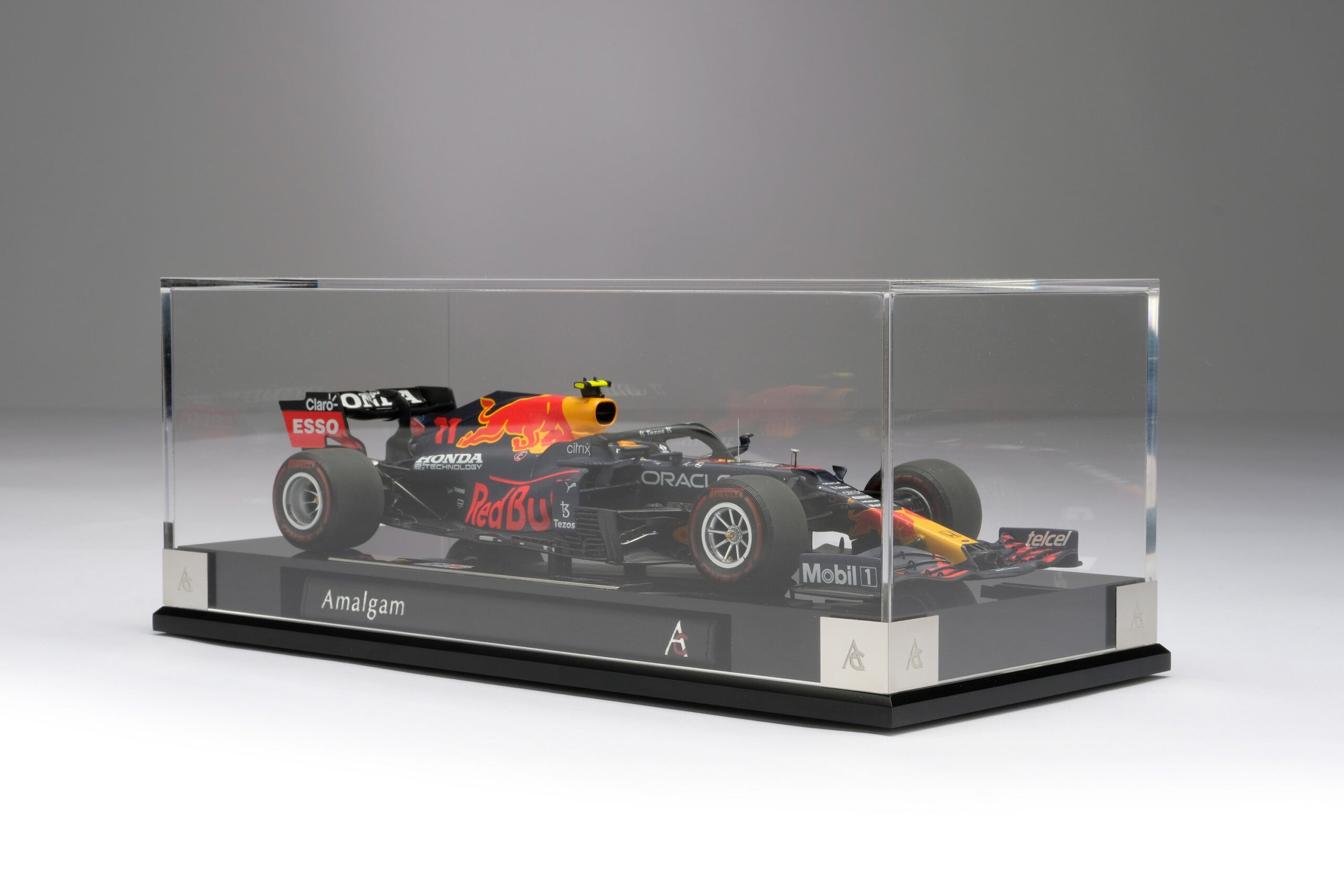 Amalgam Red Bull Racing RB16B 2021 Abu Dhabi Grand Prix | 1:18 - Image 44