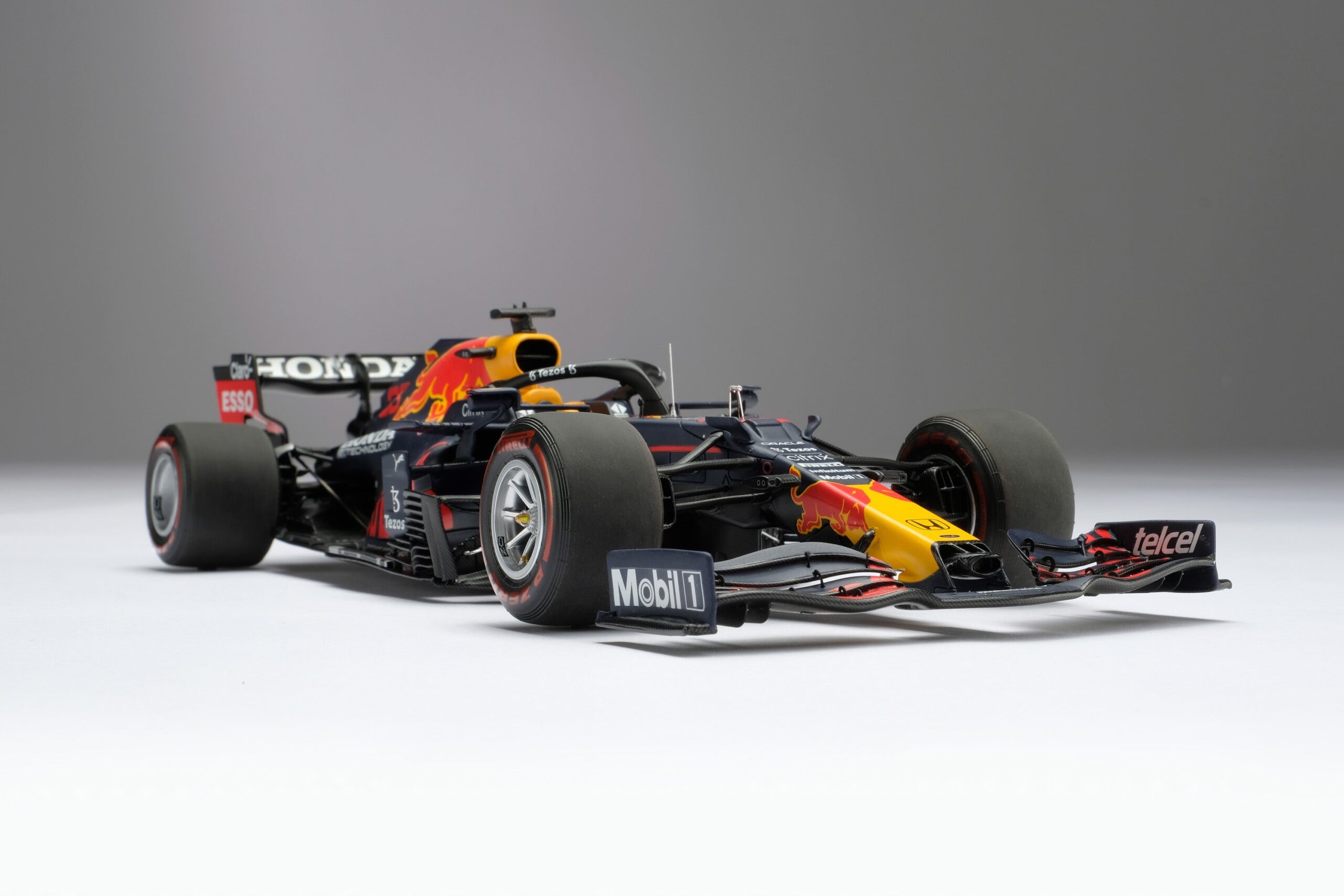 Amalgam Red Bull Racing RB16B 2021 Abu Dhabi Grand Prix | 1:18 - Image 5
