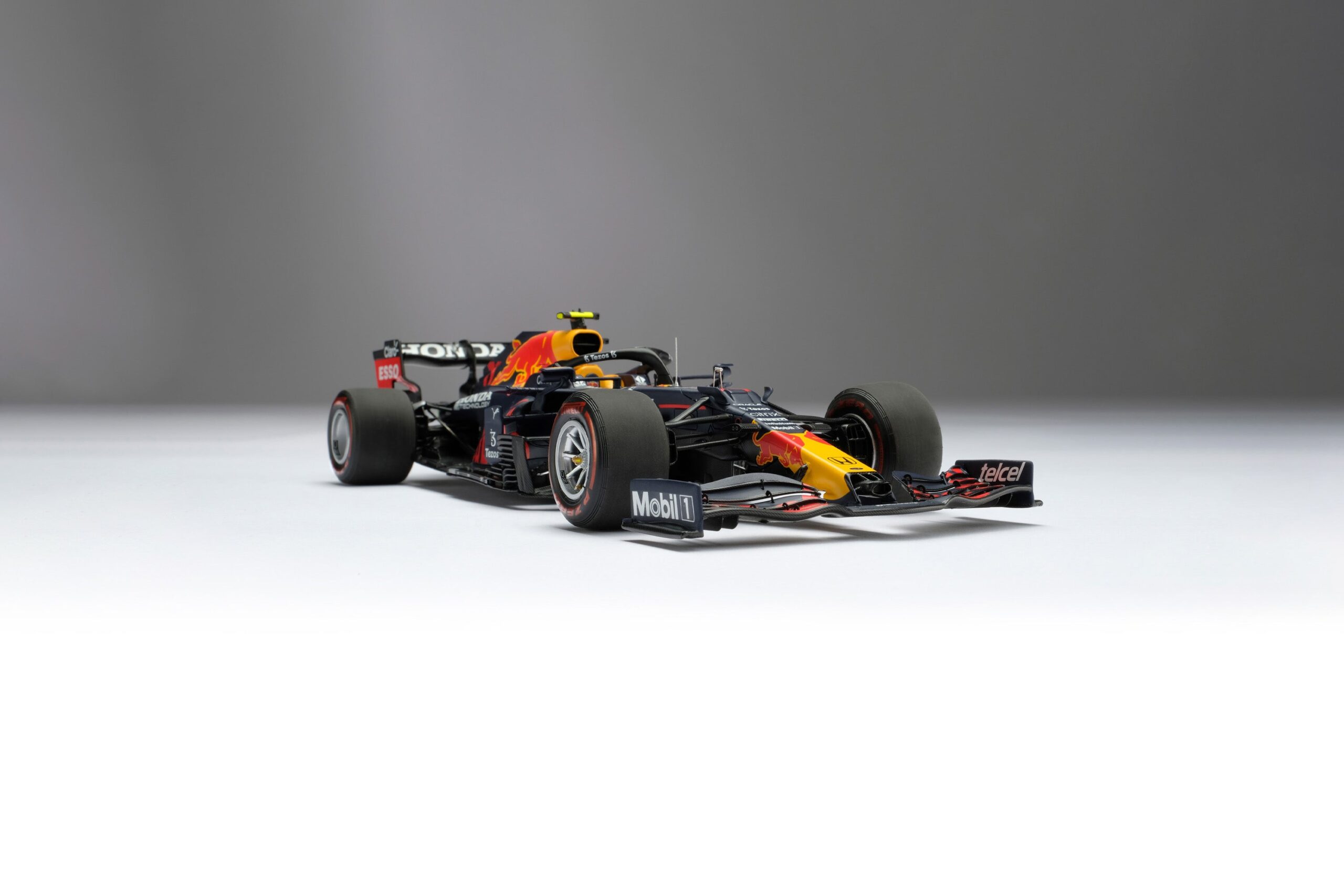 Amalgam Red Bull Racing RB16B 2021 Abu Dhabi Grand Prix | 1:18 - Image 26