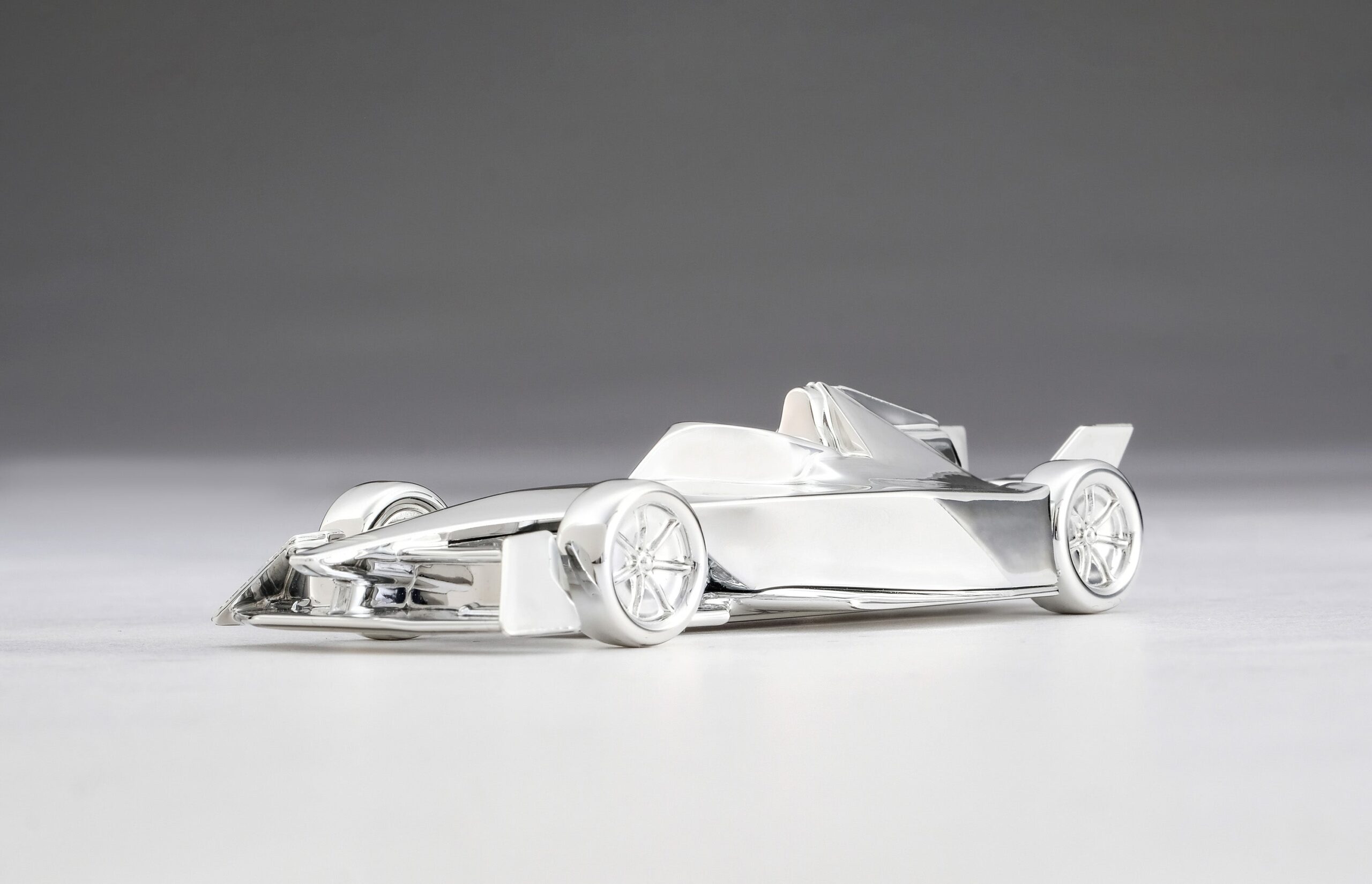 Amalgam Formula E GEN3 Miniature Sculpture | 1:8 - 画像8