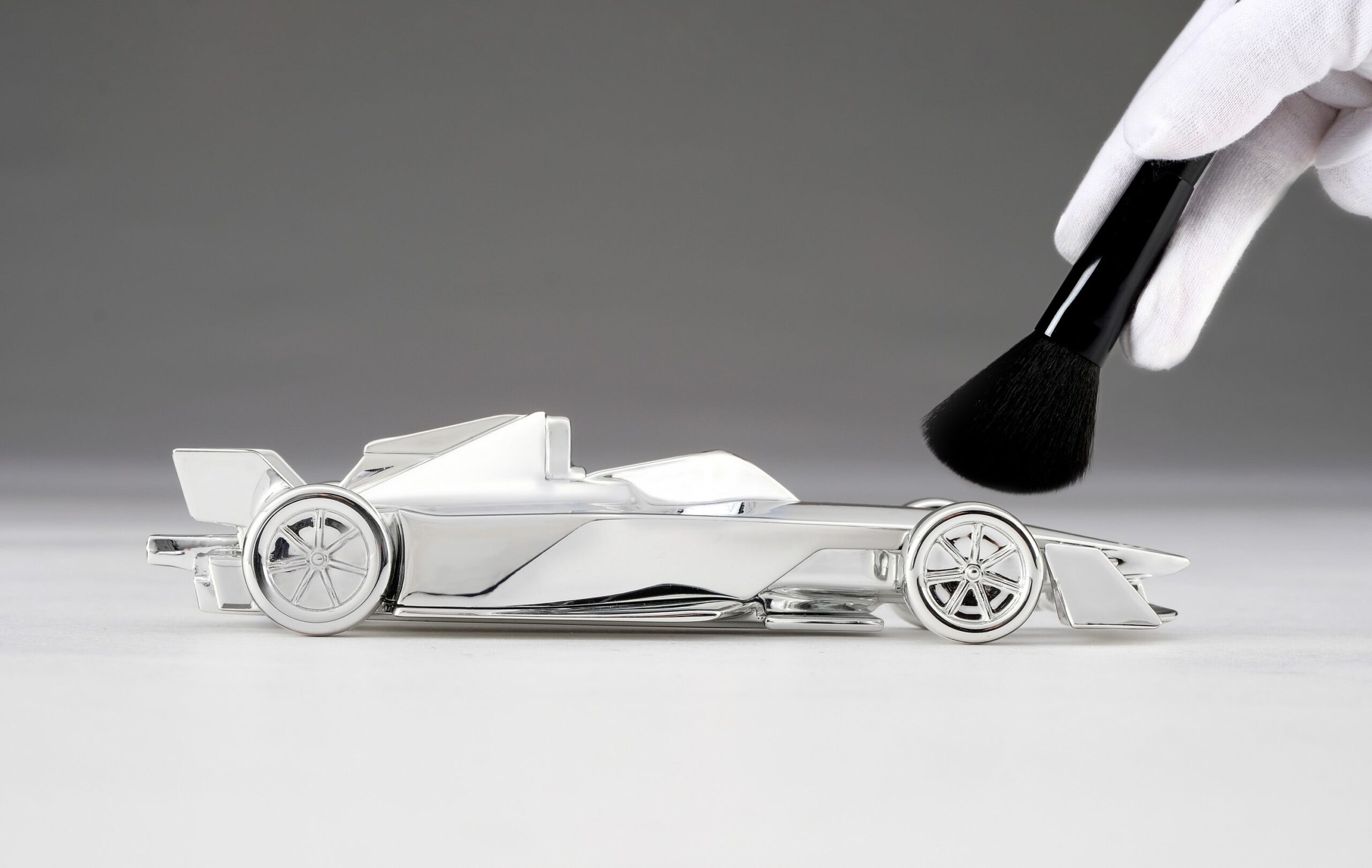 Amalgam Formula E GEN3 Miniature Sculpture | 1:8 - 画像4