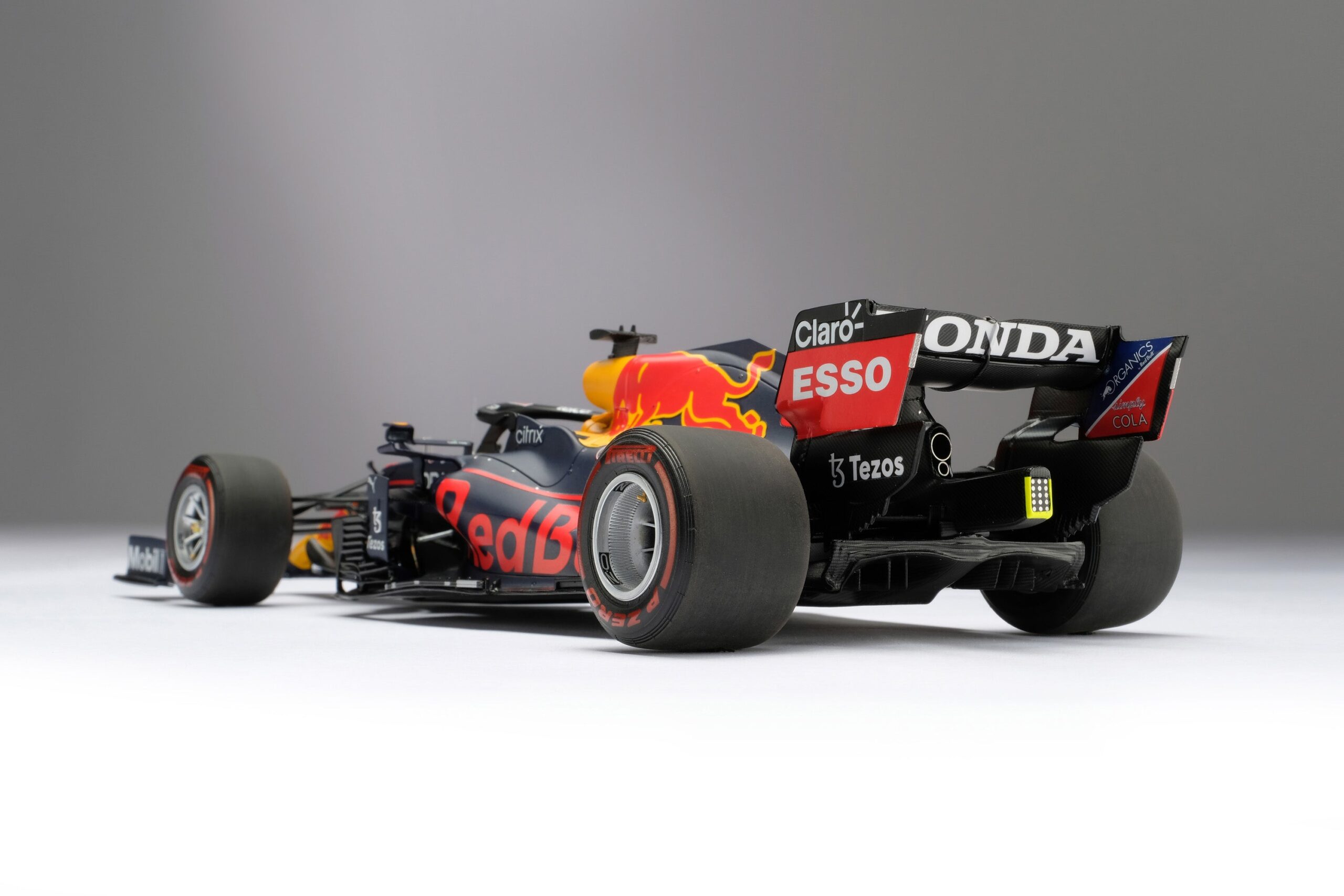 Amalgam Red Bull Racing RB16B 2021 Abu Dhabi Grand Prix | 1:18 - Image 19