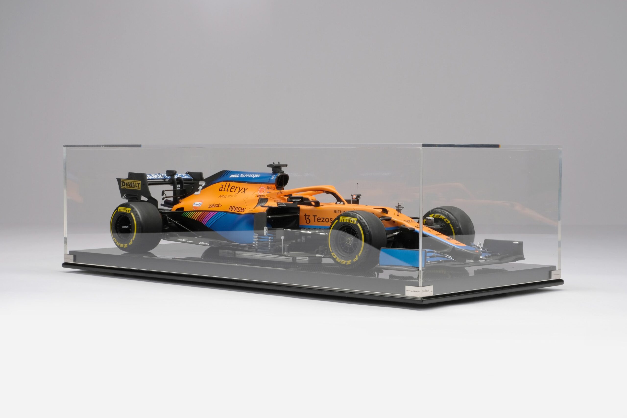 Amalgam McLaren MCL35M 2021 Italian Grand Prix | 1:8 - Imagen 17