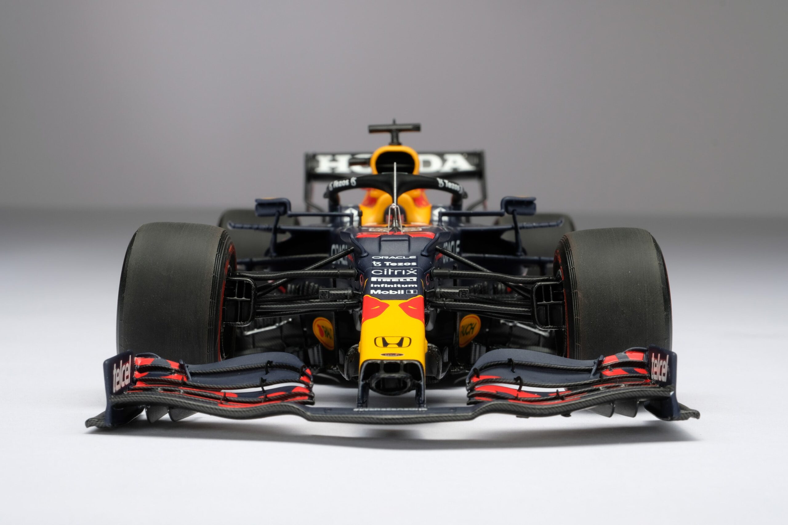 Amalgam Red Bull Racing RB16B 2021 Abu Dhabi Grand Prix | 1:18 - Image 11