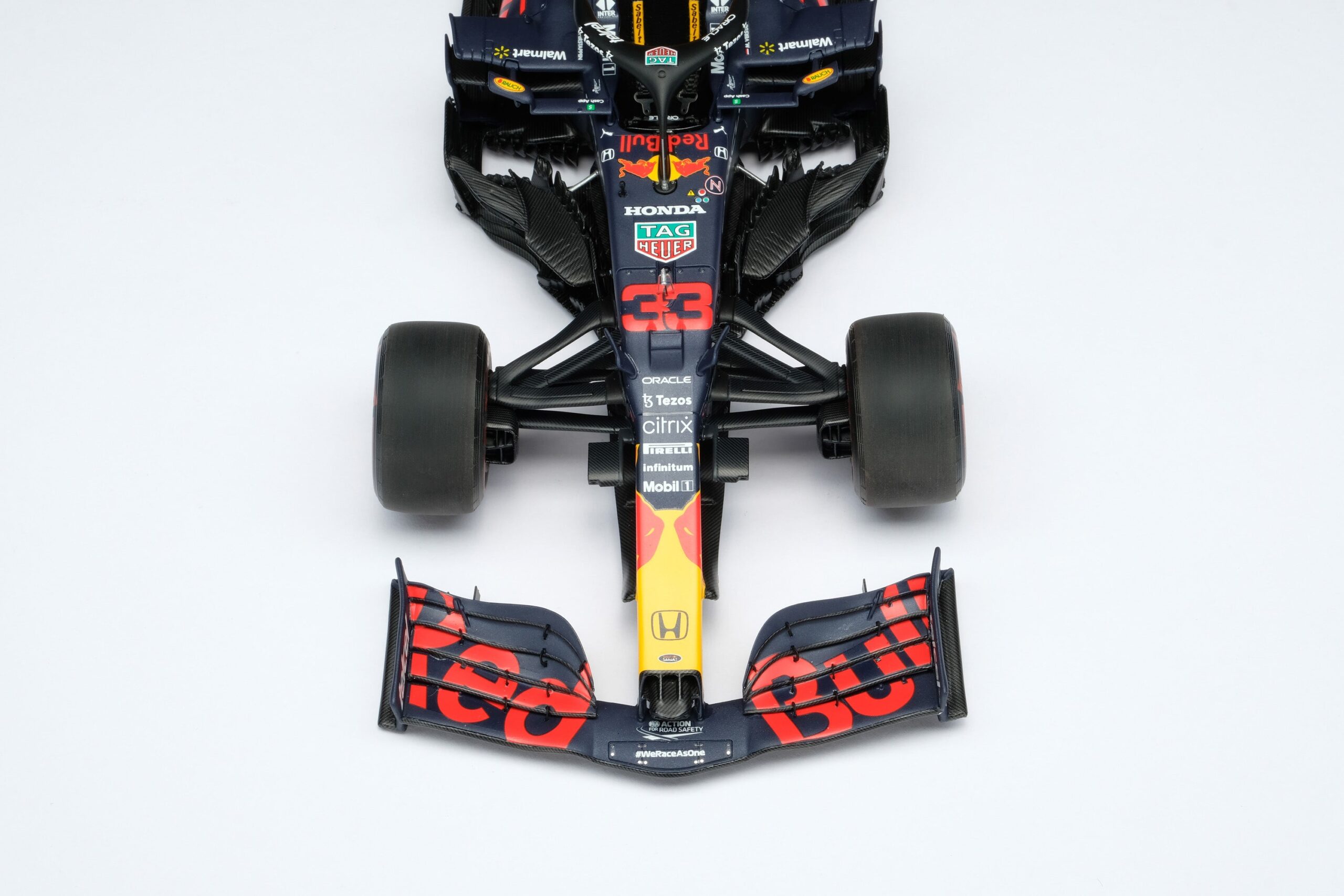 Amalgam Red Bull Racing RB16B 2021 Abu Dhabi Grand Prix | 1:18 - Image 10