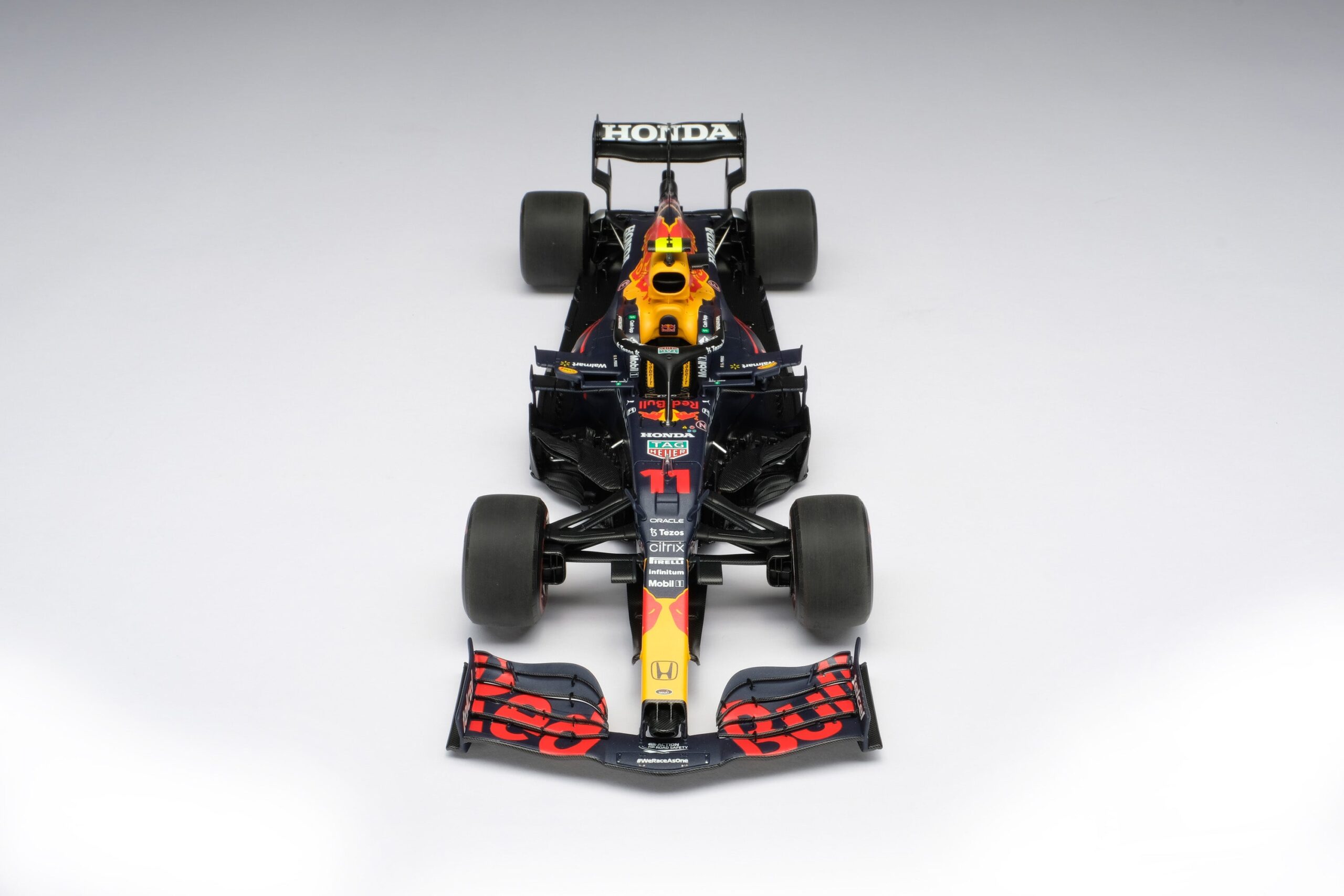Amalgam Red Bull Racing RB16B 2021 Abu Dhabi Grand Prix | 1:18 - Image 37