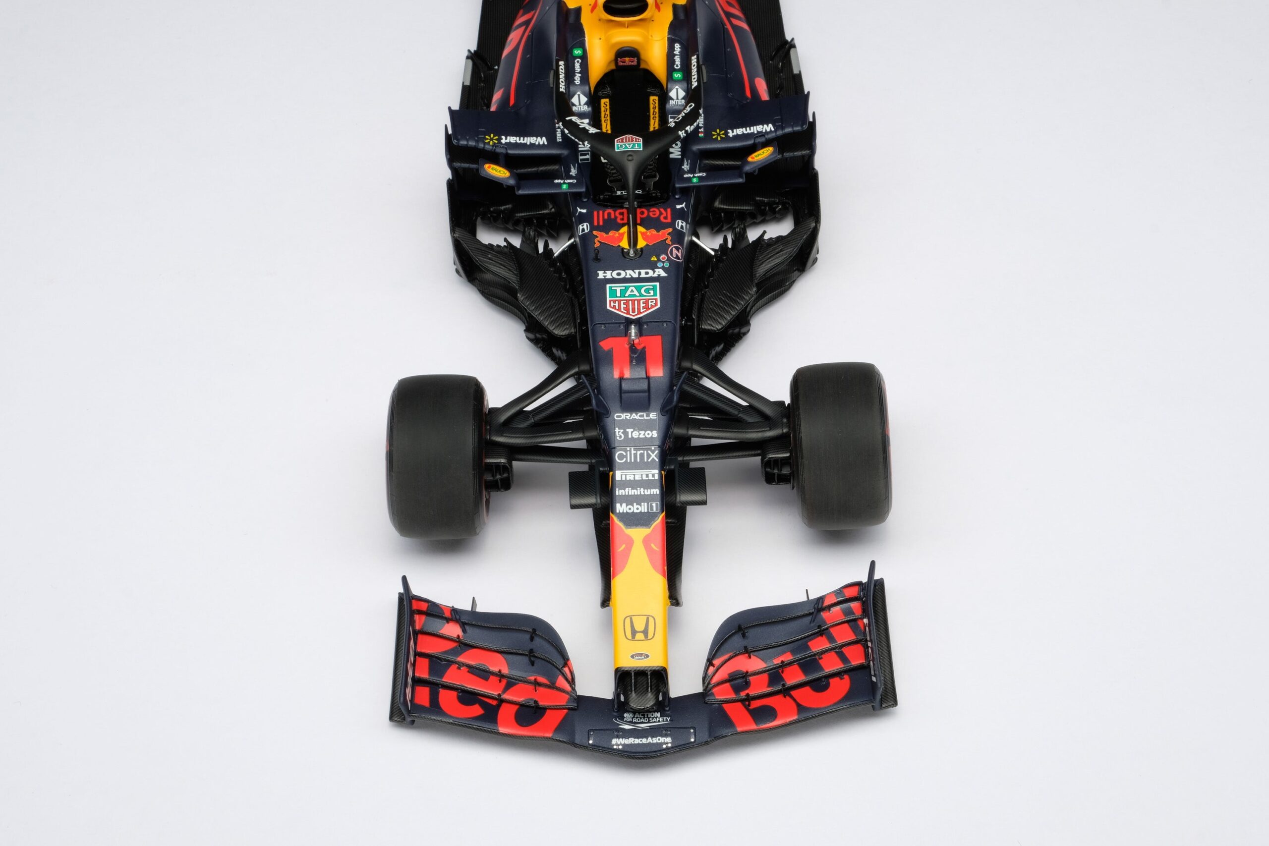 Amalgam Red Bull Racing RB16B 2021 Abu Dhabi Grand Prix | 1:18 - Image 31