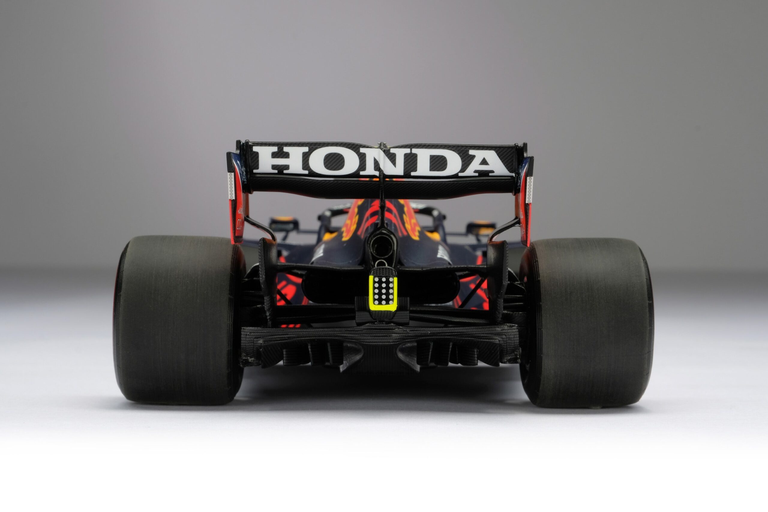 Amalgam Red Bull Racing RB16B 2021 Abu Dhabi Grand Prix | 1:18 - Image 33