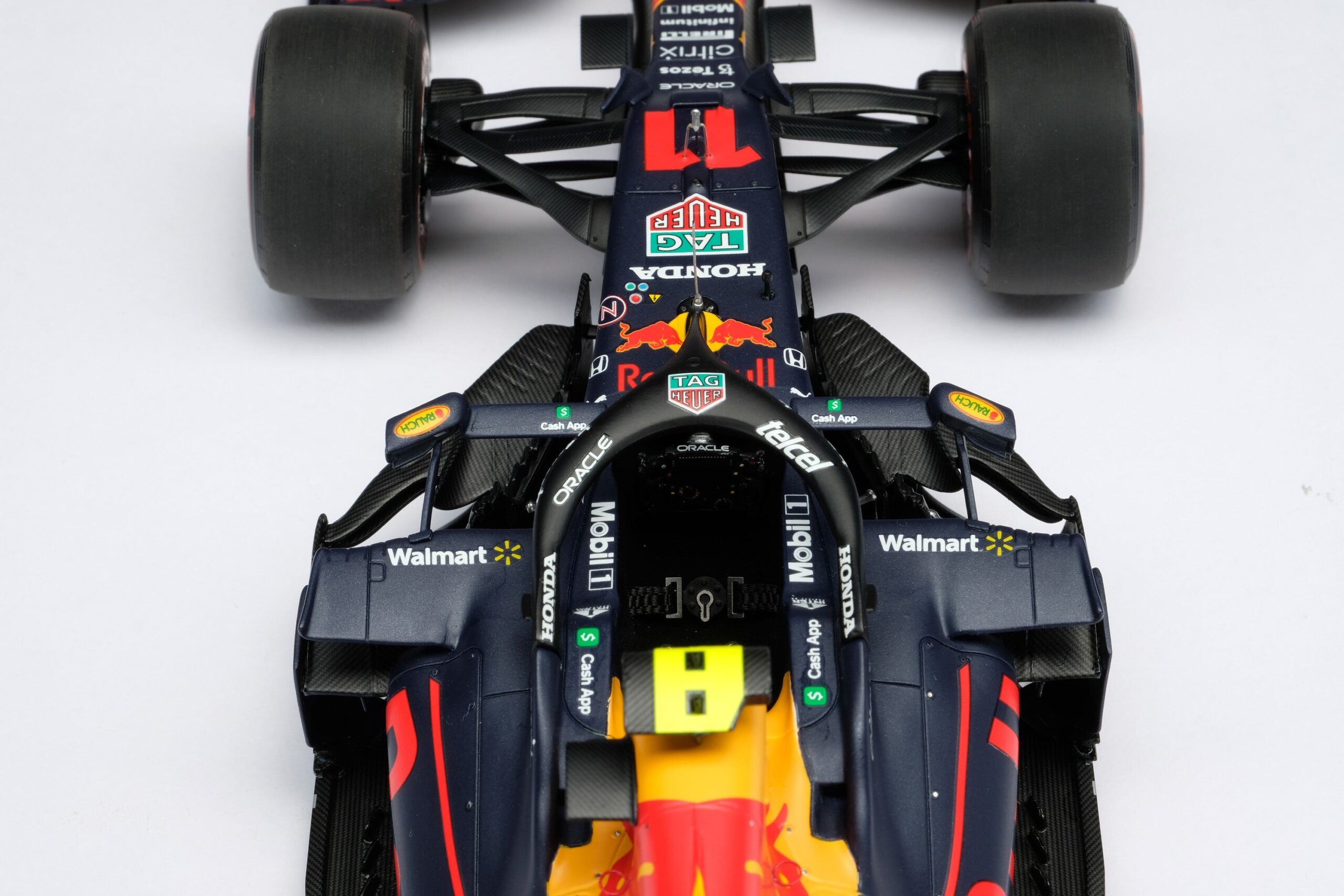 Amalgam Red Bull Racing RB16B 2021 Abu Dhabi Grand Prix | 1:18 - Image 35