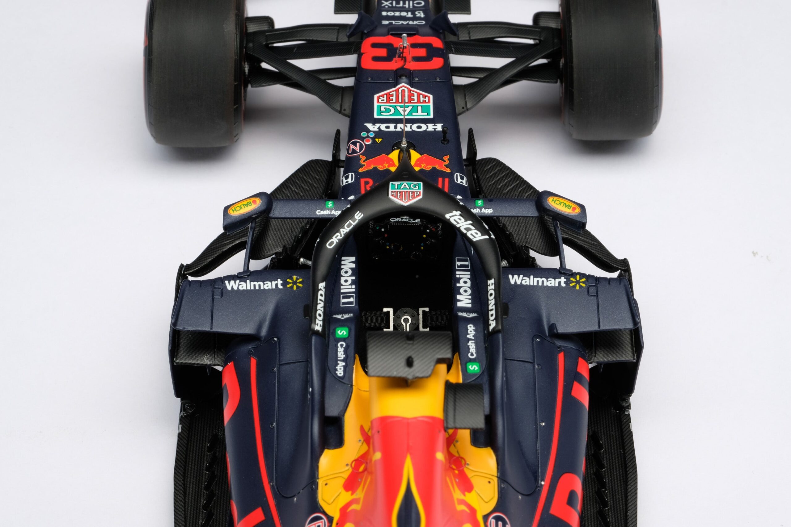 Amalgam Red Bull Racing RB16B 2021 Abu Dhabi Grand Prix | 1:18 - Image 18