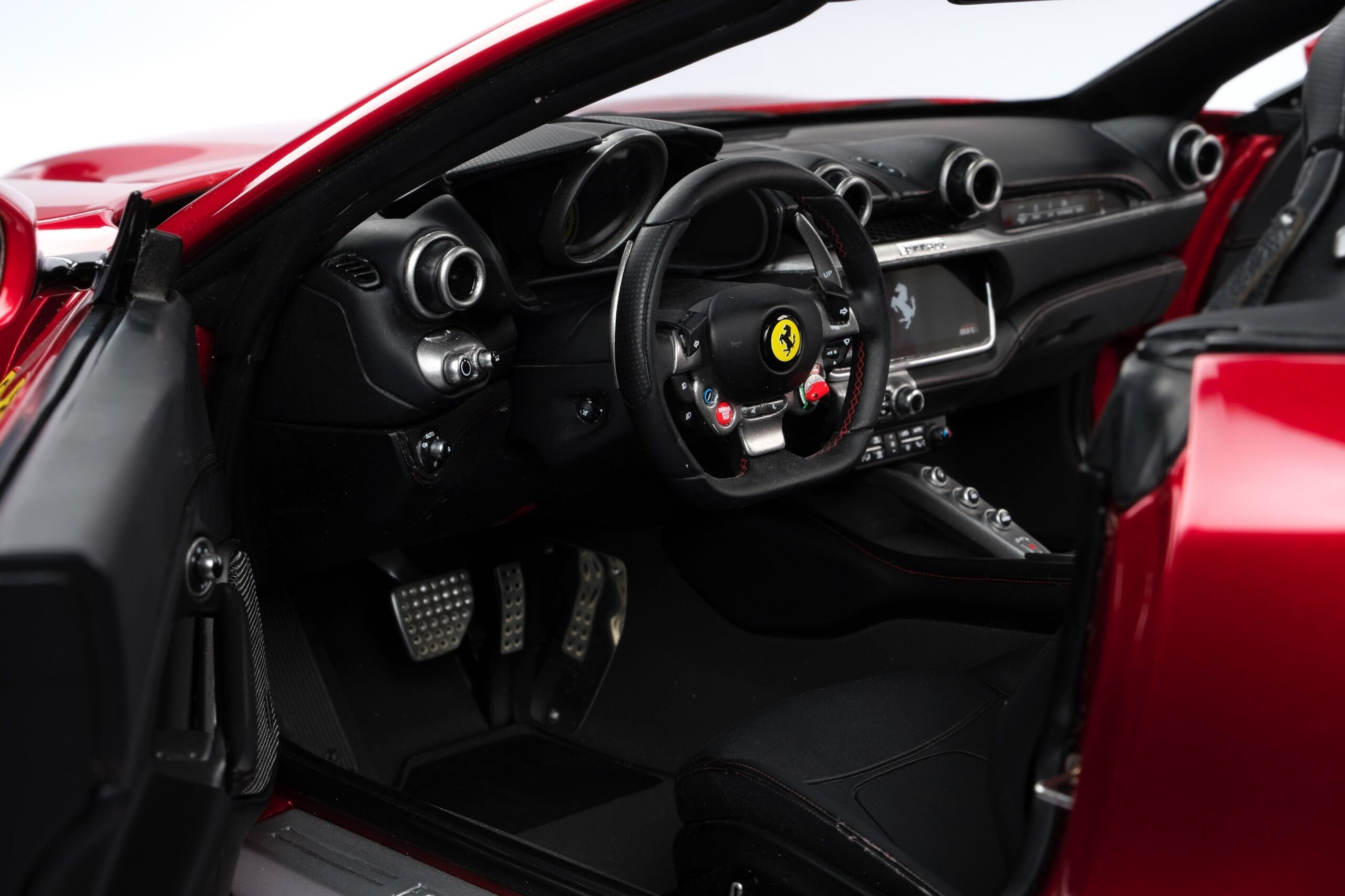 Amalgam Ferrari Portofino (2017) - Grün | 1:8 – Bild 18