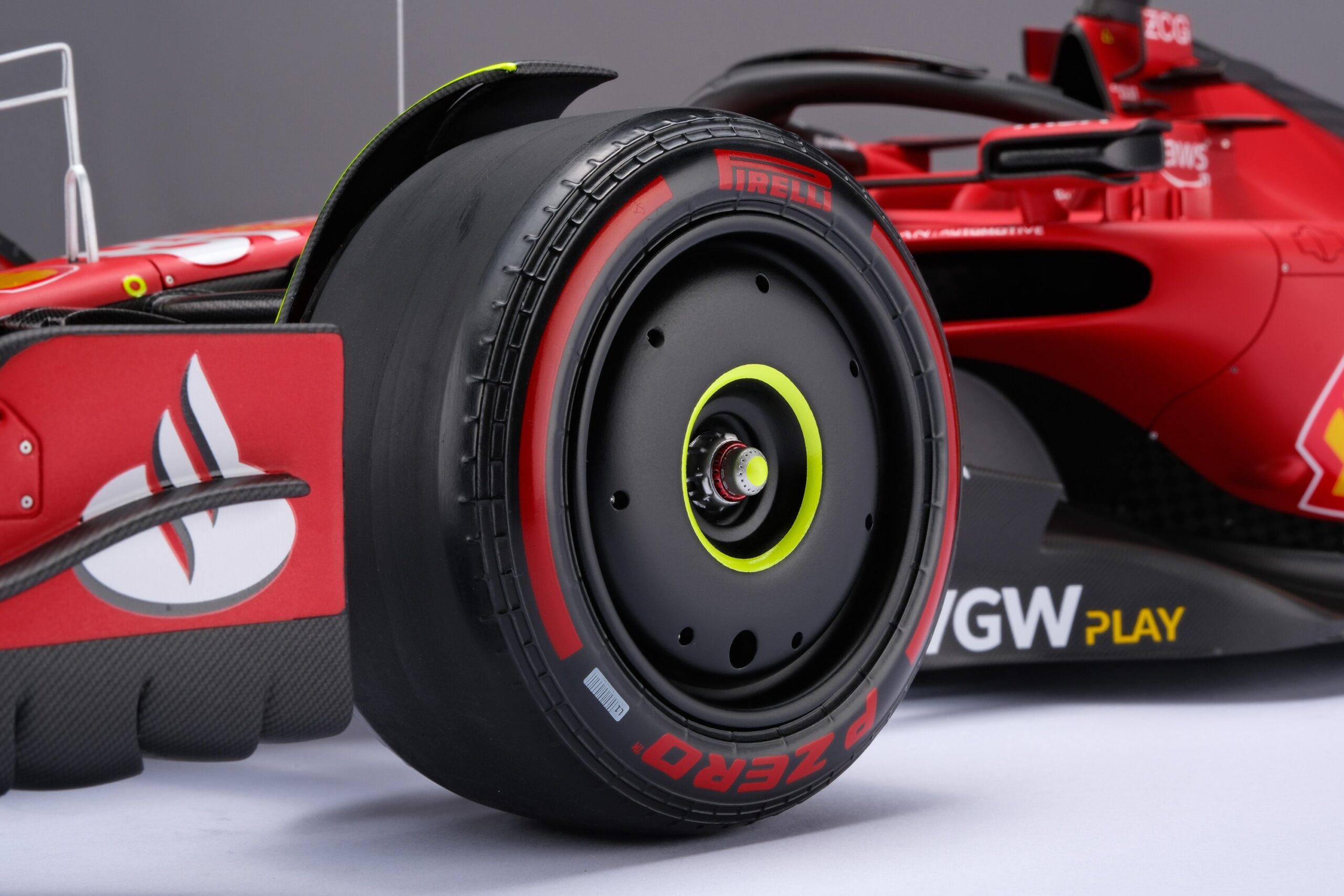 Amalgam Ferrari SF-23 2023 Season Livery - Rot | 1:8 - Imagen 26