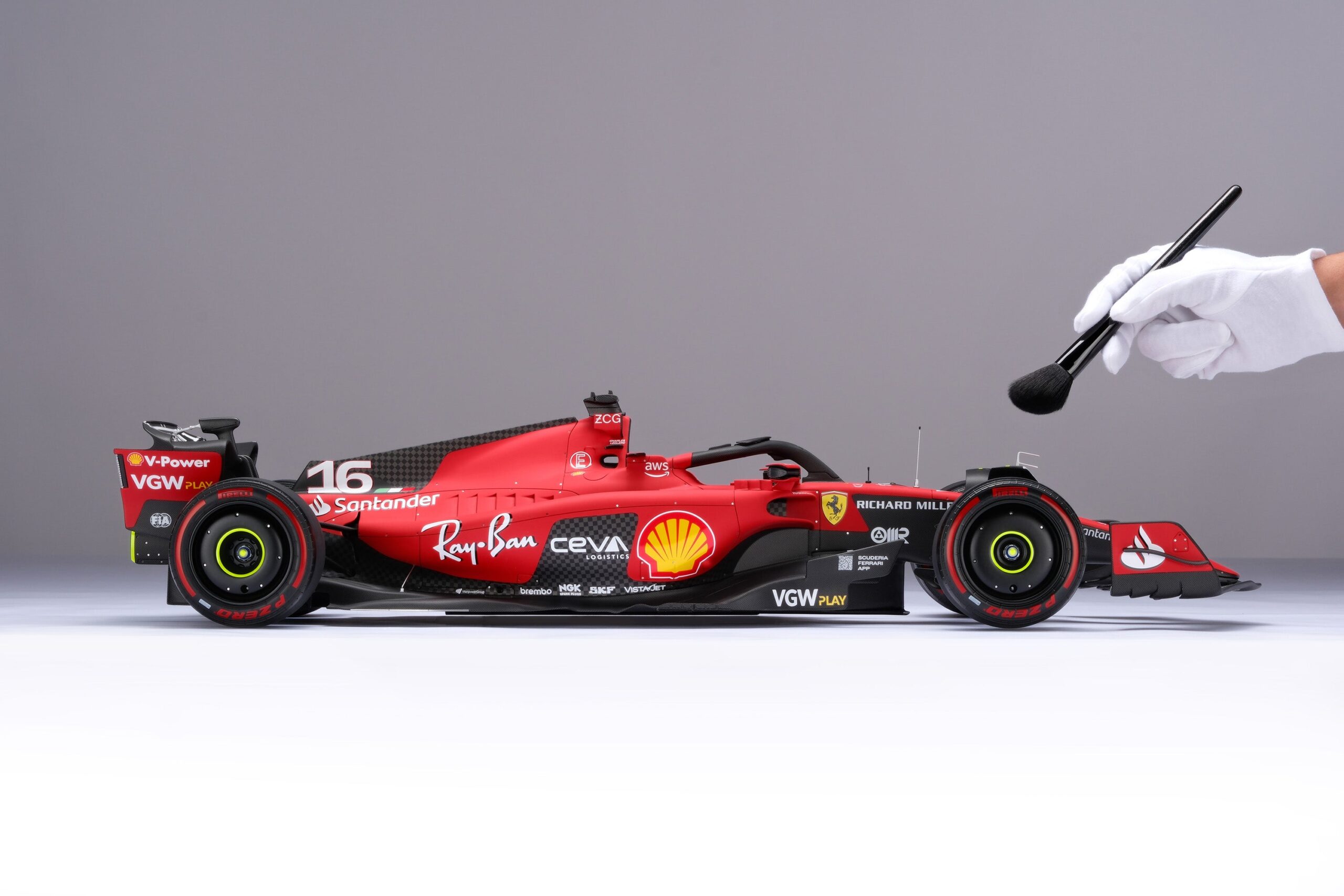 Amalgam Ferrari SF-23 2023 Season Livery - Rot | 1:8 - Imagen 16